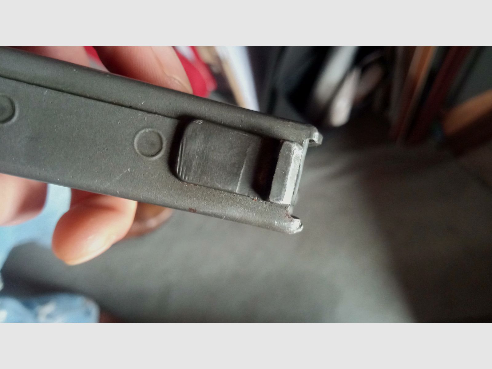 Galil 5.56 AK acciaio Deko Magazin grigio fosfato (inutilizzabile/disattivato) / si adatta in AKM AK47 Schacht quindi anche GSG Cybergun China-Yunker e Gillman Yunker