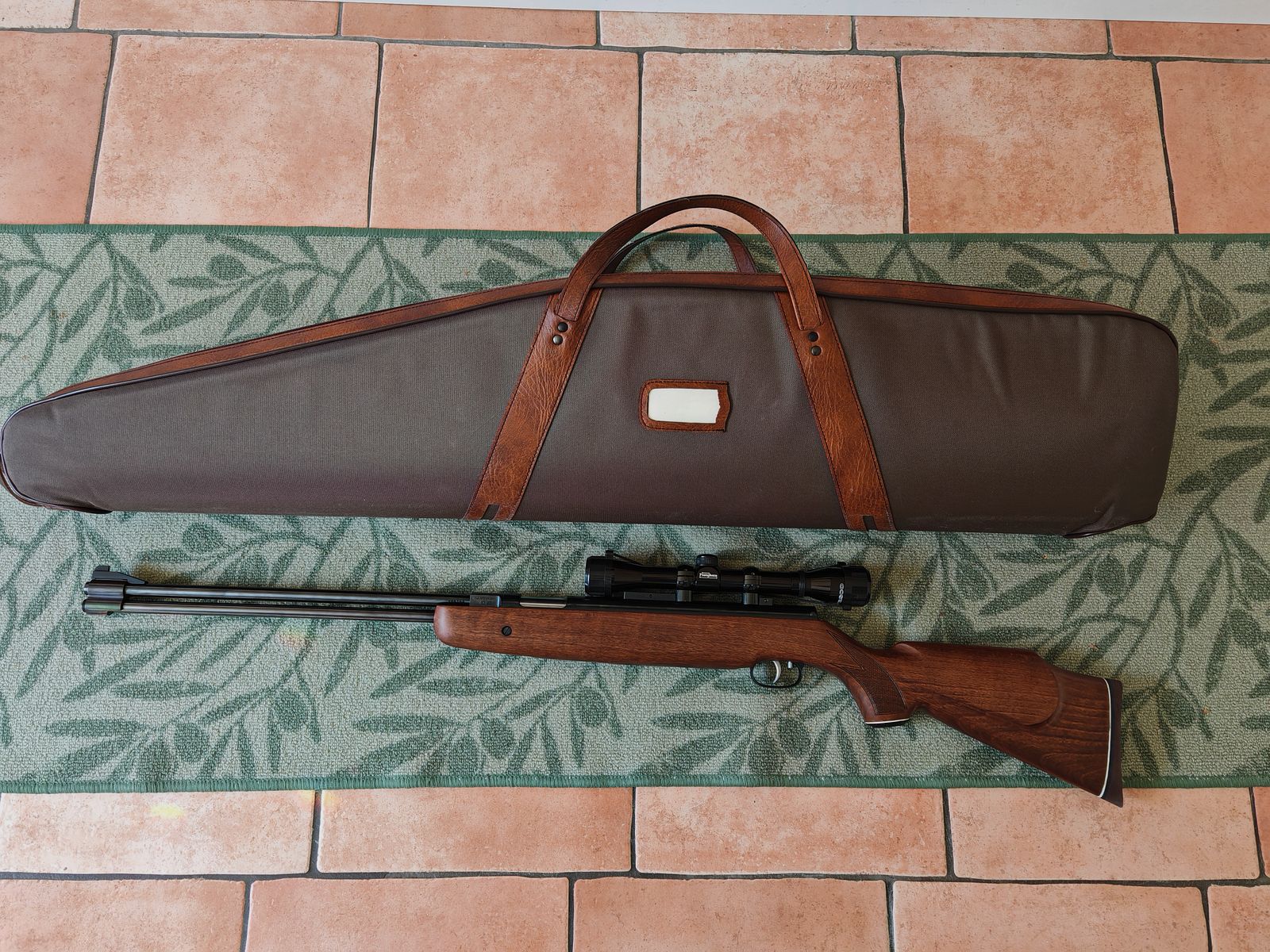 Weihrauch HW 77 4,5mm mit Zielfernrohr Tasco Pronghorn 4x32