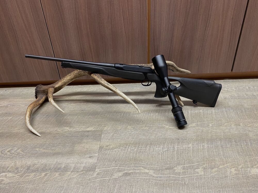 Sauer 404 Synchro XT, mit Zeiss Conquest V6 2,5-15x56