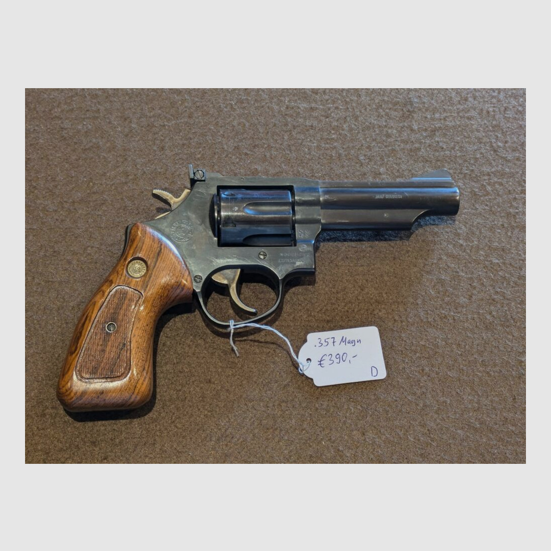 Taurus	 Revolver