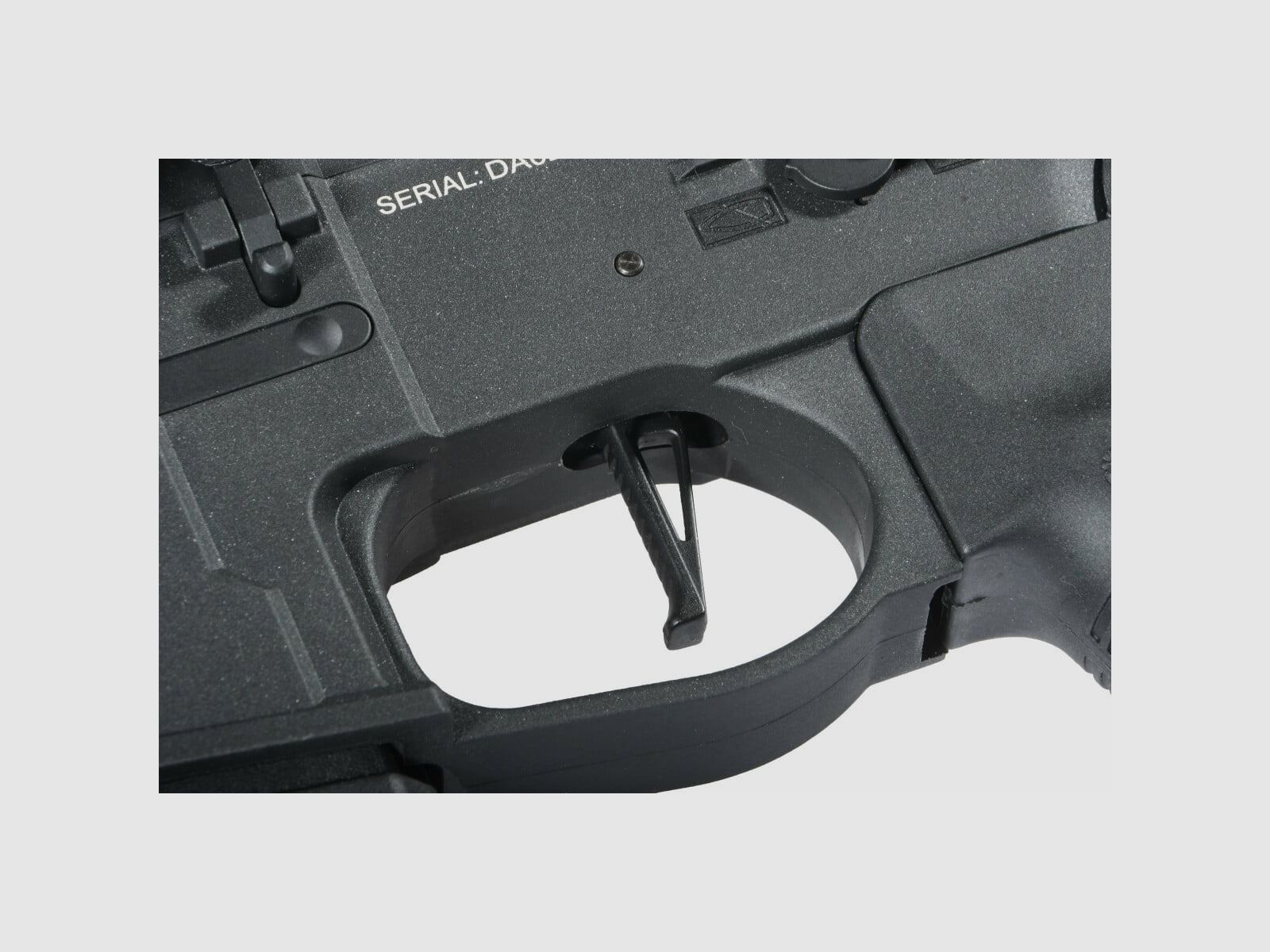 M4 AR15 M-LOK SilentOps 8 Zoll CHARLIE Schwarz S-AEG Airsoft Gewehr Frei ab 18 Jahren | Delta Armory