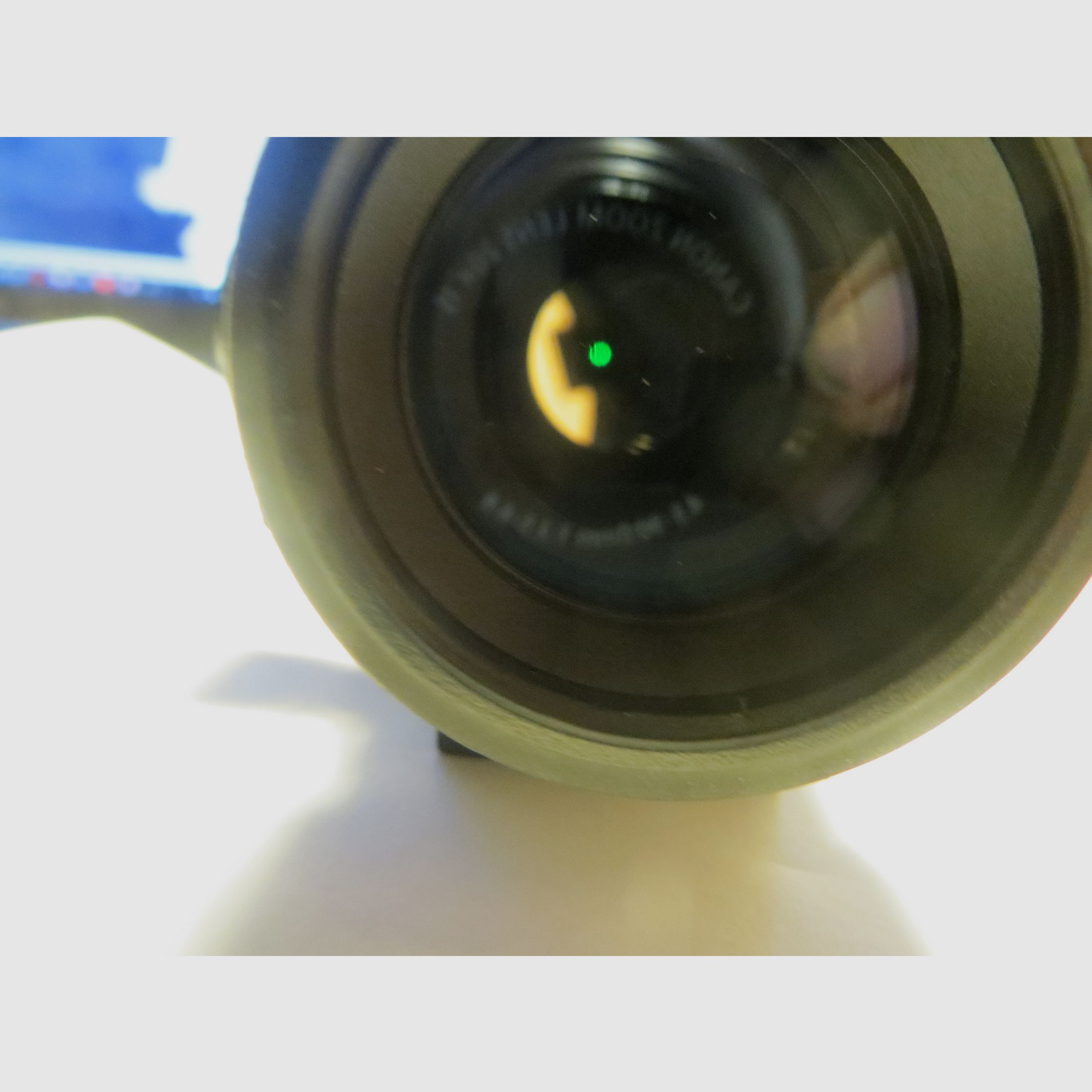 Like-new scope 3x44 for 20 mm rail with RedDot