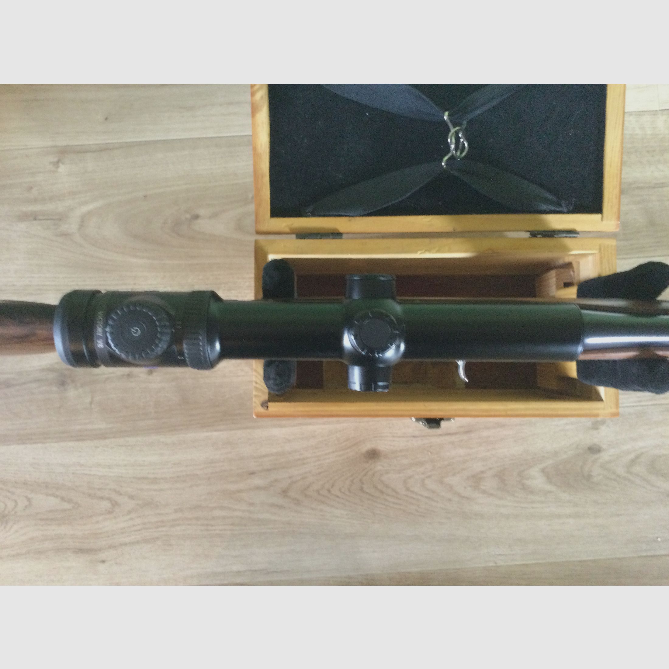 Sauer 303 GTI mit Zeiss Victory 1.1-8x30