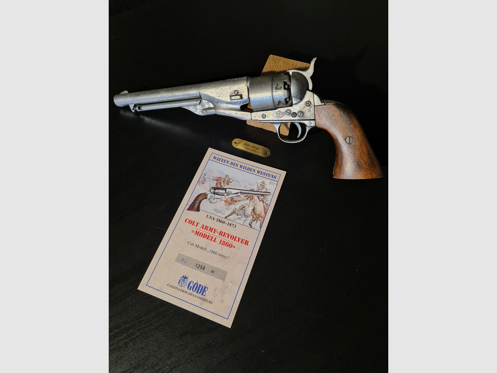 COLT ARMY-REVOLVER MODELLO 1860