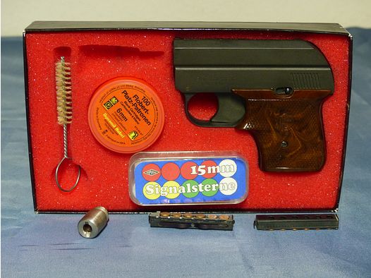 Blank gas pistol EM-GE 63 Cal. 6 mm bang PTB 6 original packaging 3 magazines vintage