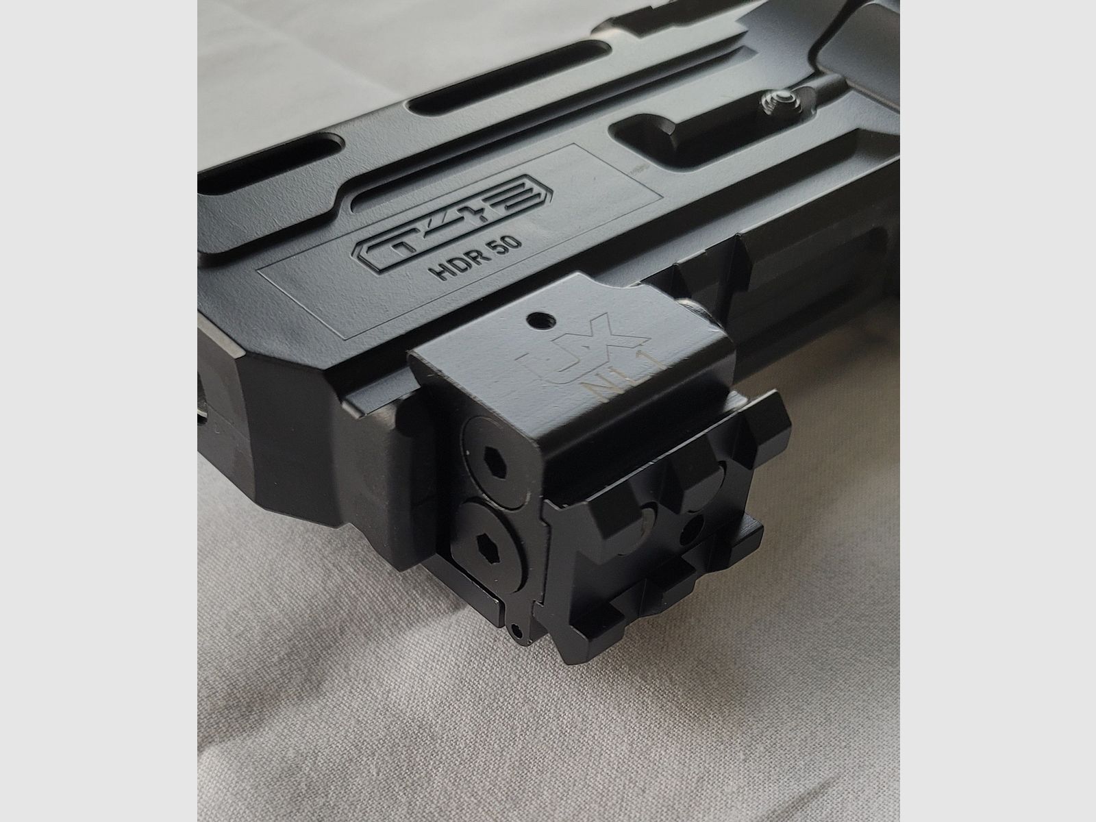 HDR 50 CO2 Pistole mit Laser