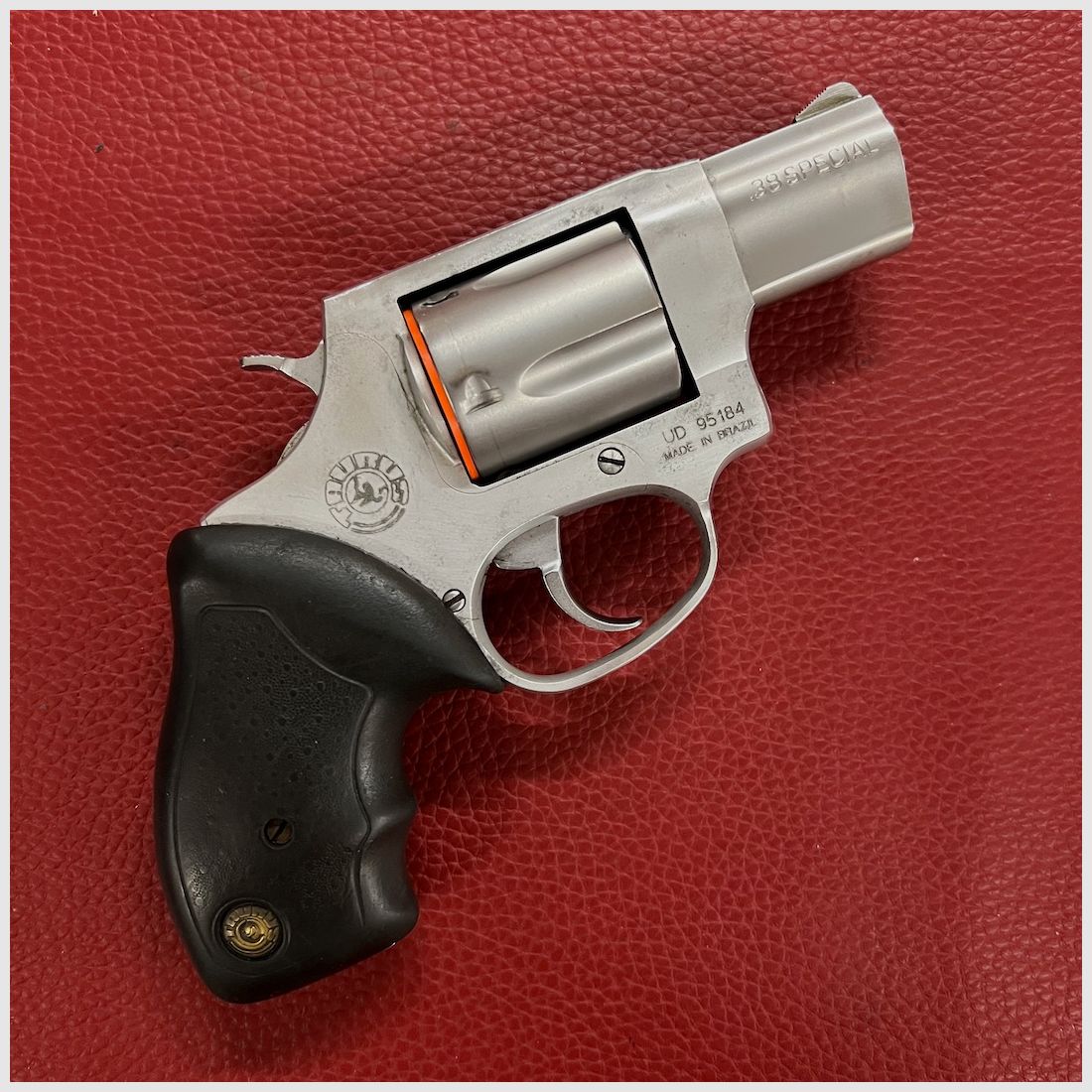 Taurus Ultra Lite, Bild 2 von 2