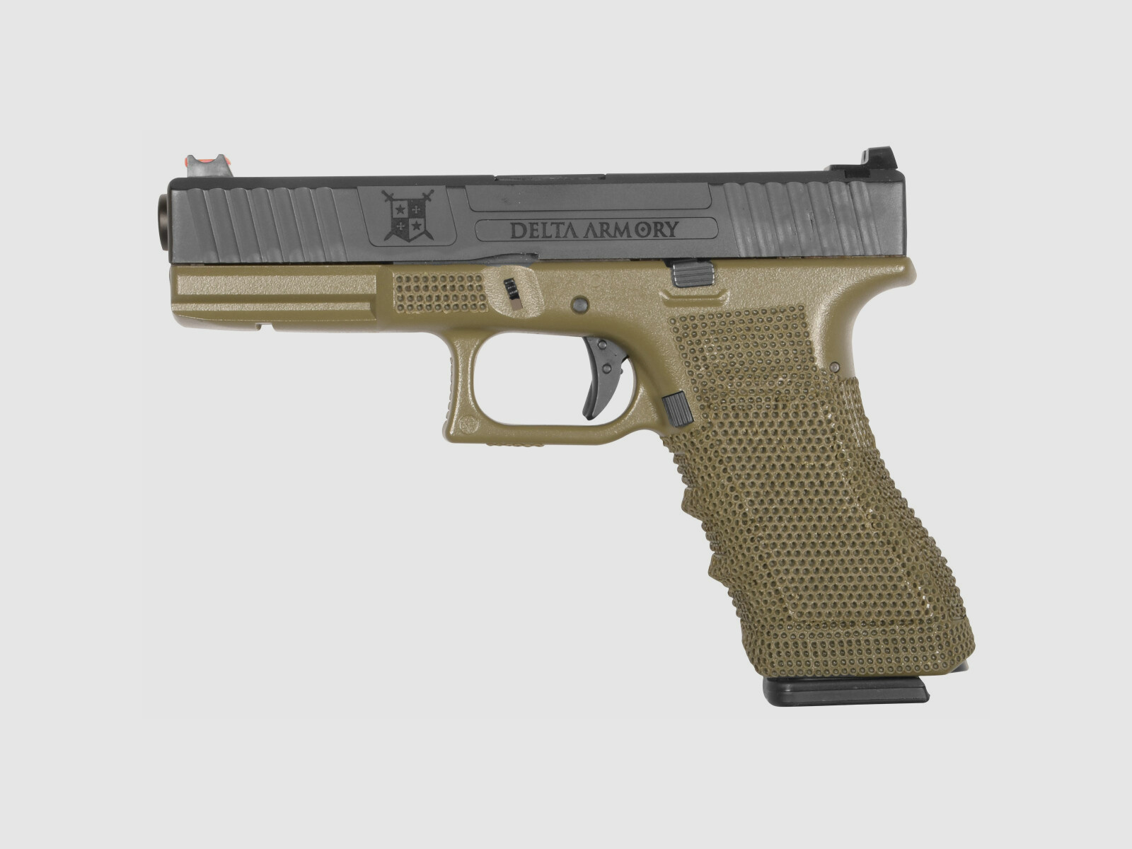 P04 GBB Airsoft Pistole in Oliv | Delta Armory