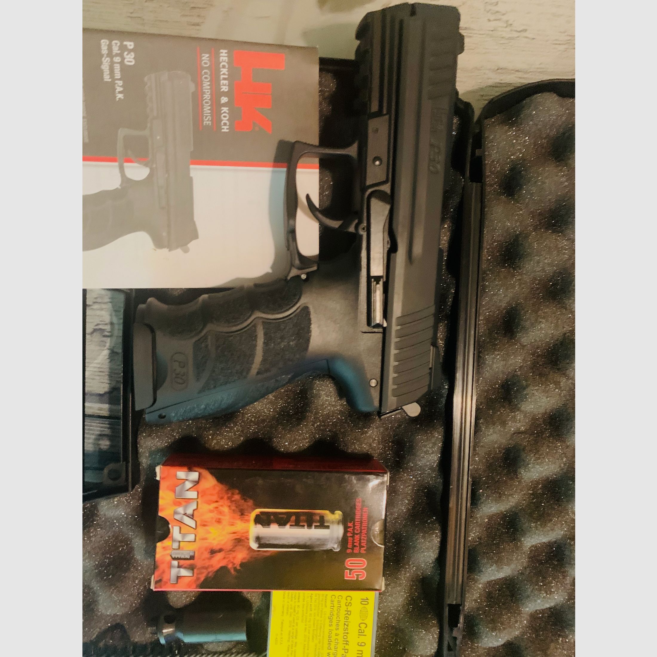 Heckler und Koch-P30 9mm P.A.K.  Gas , Platz ,Pfeffer 