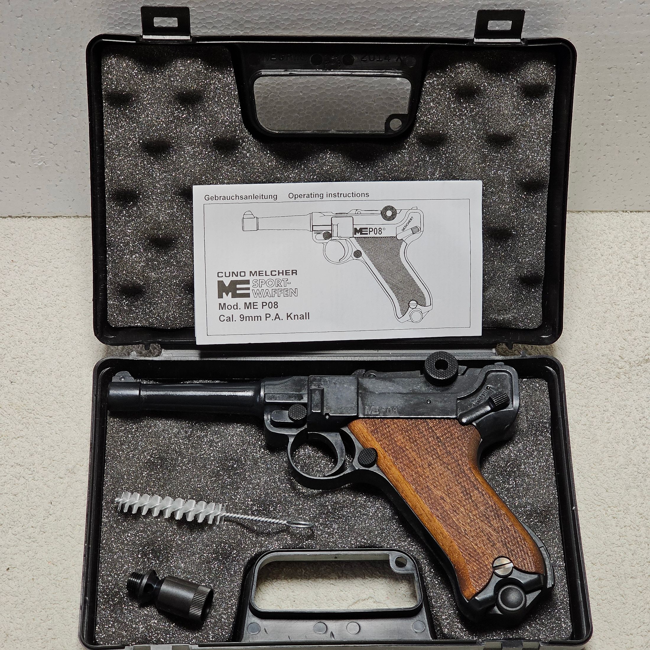 Pistola de fogueo ME P08