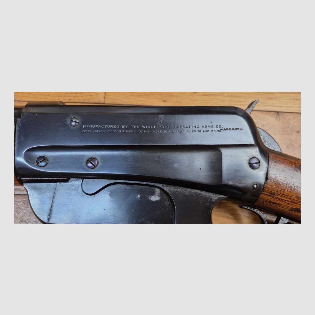 Zeer zeldzaam "echte" Winchester repetitiegeweer model 1895 Made in USA – Kal. 30.06 Springfield – Originele Winchester fabricage New Haven van 1911! – Import uit het Duitse Rijk voor 1914 – Prachtig walnoothout van klasse IV – Originele bluing van 98% bijna perfect – Zeer mooie markeringen van "echte" Winchester (niet Japan na 1985) – Prachtige loop en perfecte mechanica – Wapen in originele staat in uitzonderlijke staat – Categorie D §e)! – Zeer zeldzaam en in uitstekende staat++, afbeelding 7 van 38