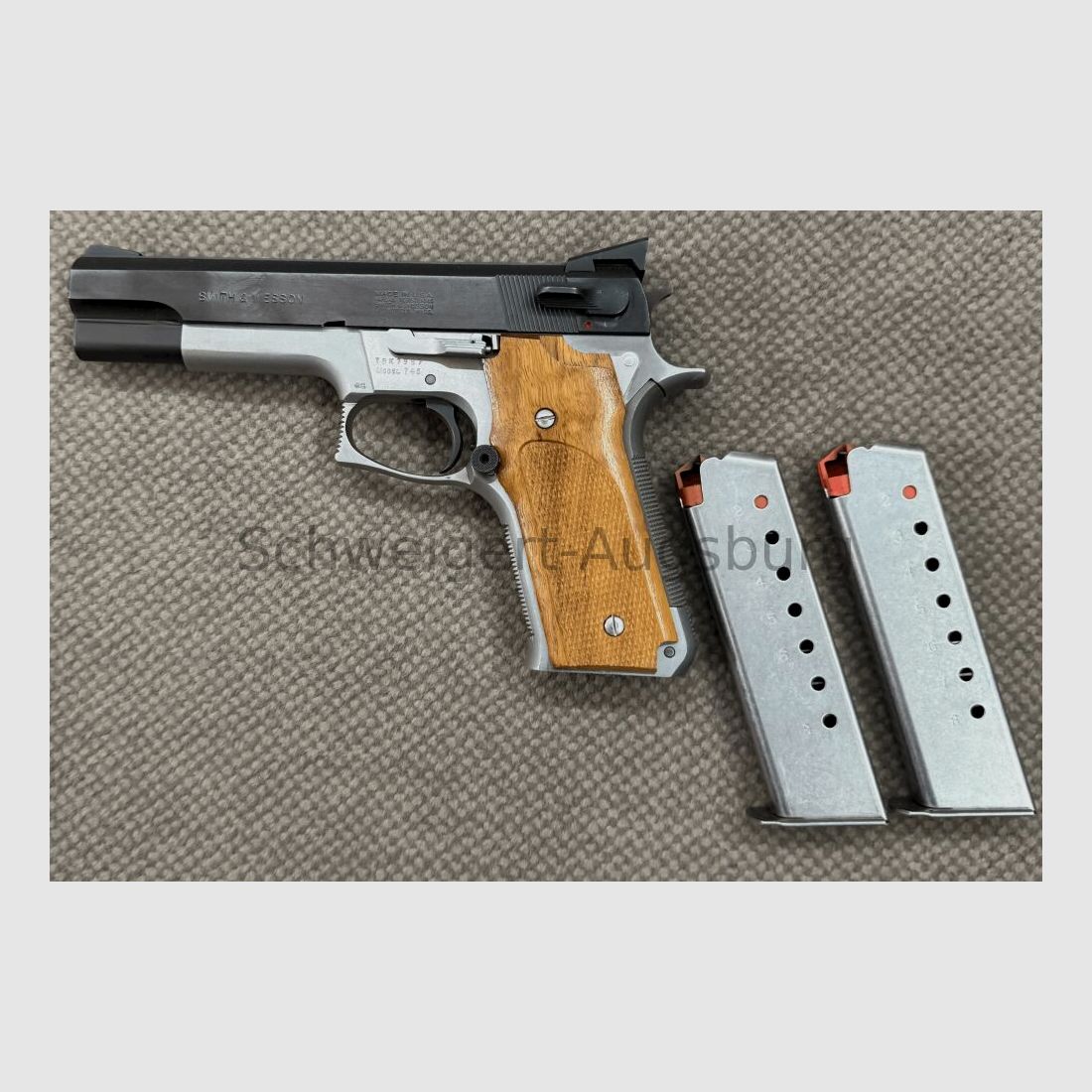 Smith & Wesson 745 Stainless / Black .45Auto