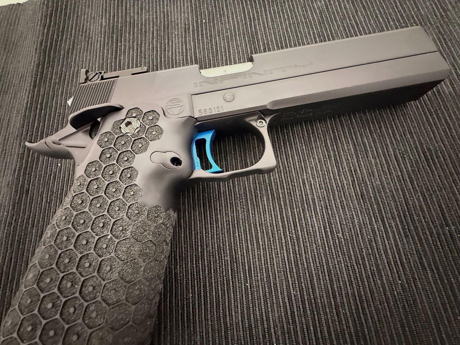 Strayer-Voigt Infinity Kaliber .40SuW incl. Wechsellauf 9mmLuger IPSC