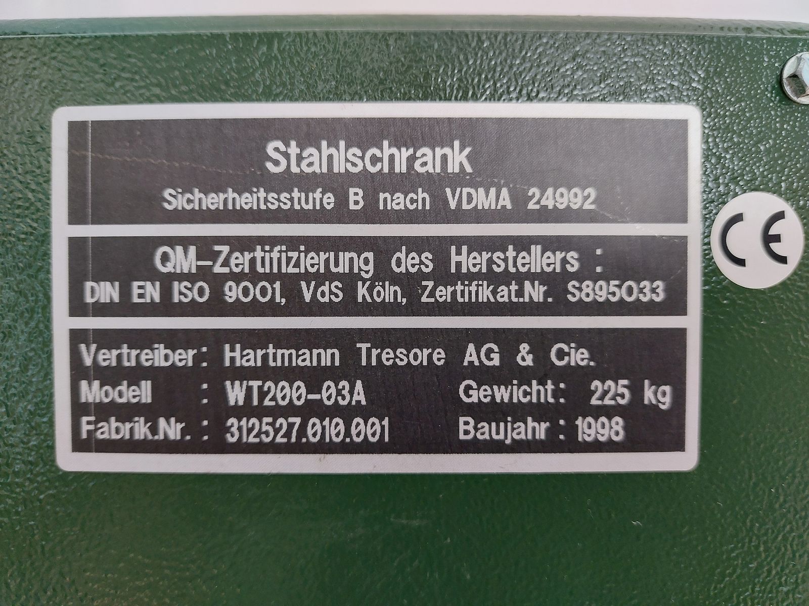 Jagdschrank Waffenschrank Schrank Eiche hell massiv Landhaus-Stil 180x140x55cm ggf. mit Tresor