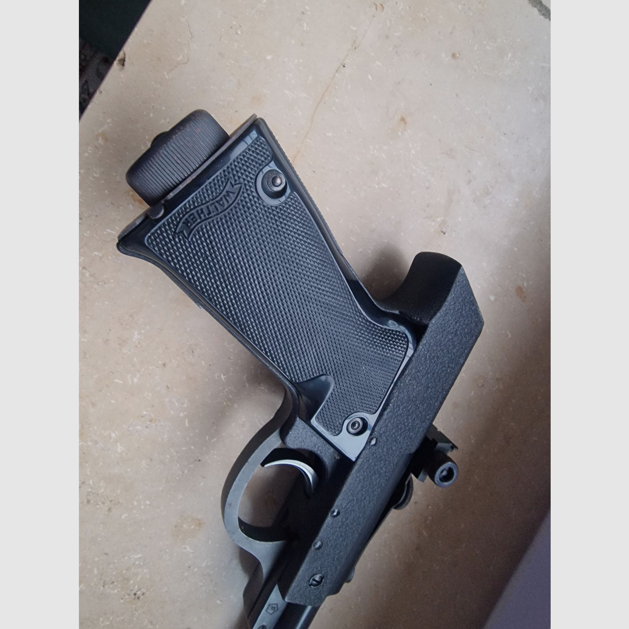 Pistola ad aria compressa Walther Model LP 53 con accessori e scatola