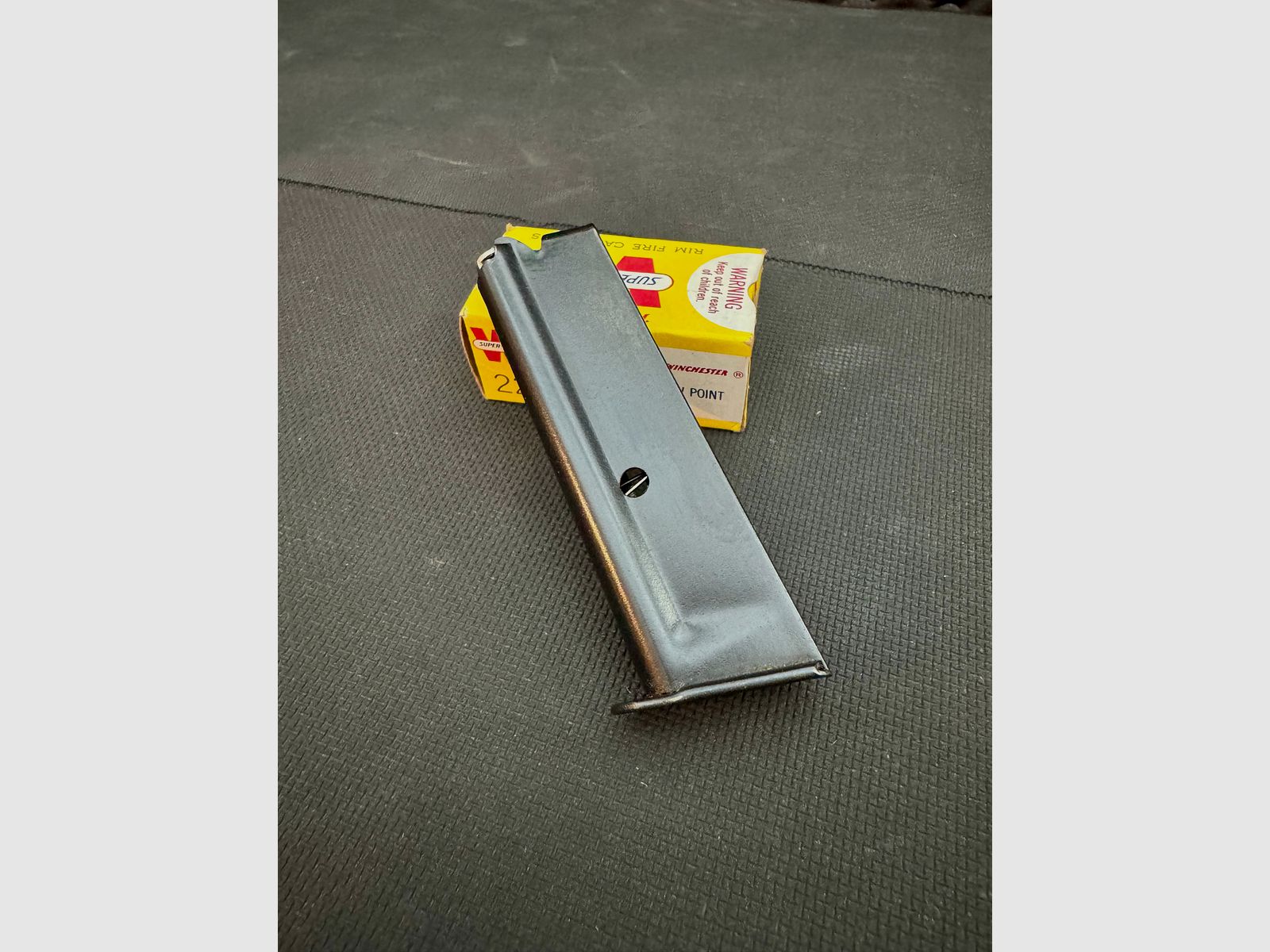 Magazine Walther PP .22lr, .22lfb, metal base (31)