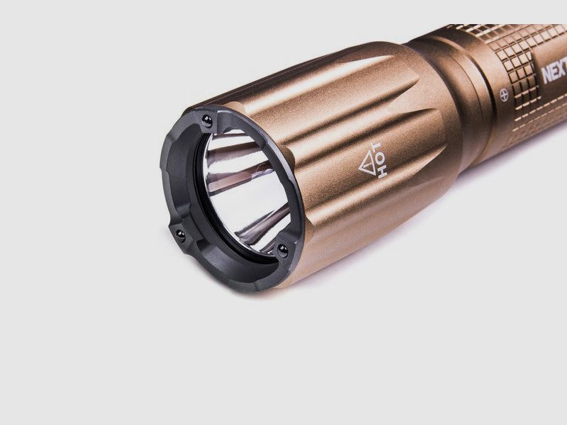NEXTORCH TA30CS OPERATOR SAND – Lampe de poche LED tactique 1.600 Lumens