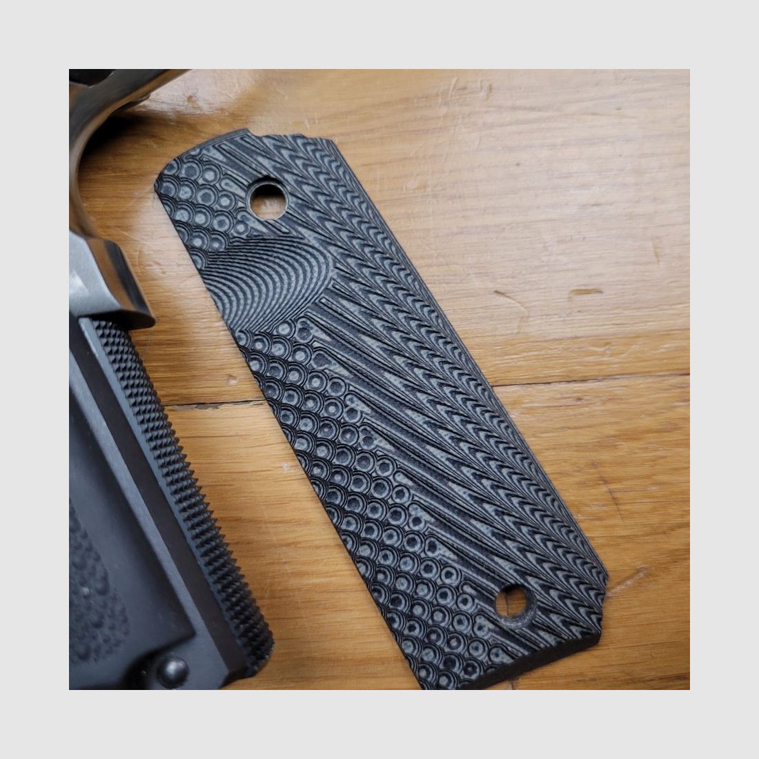 Very nice Bul Armory 1911 "Classic Government" – 9×19 – 2 magazines ten rounds – Beautiful matte finish – Extended beavertail – Original and Hogue grips – Adjustable trigger – Heavy Inox barrel – Adjustable sights – Original box – Like new condition!, image 3 of 20