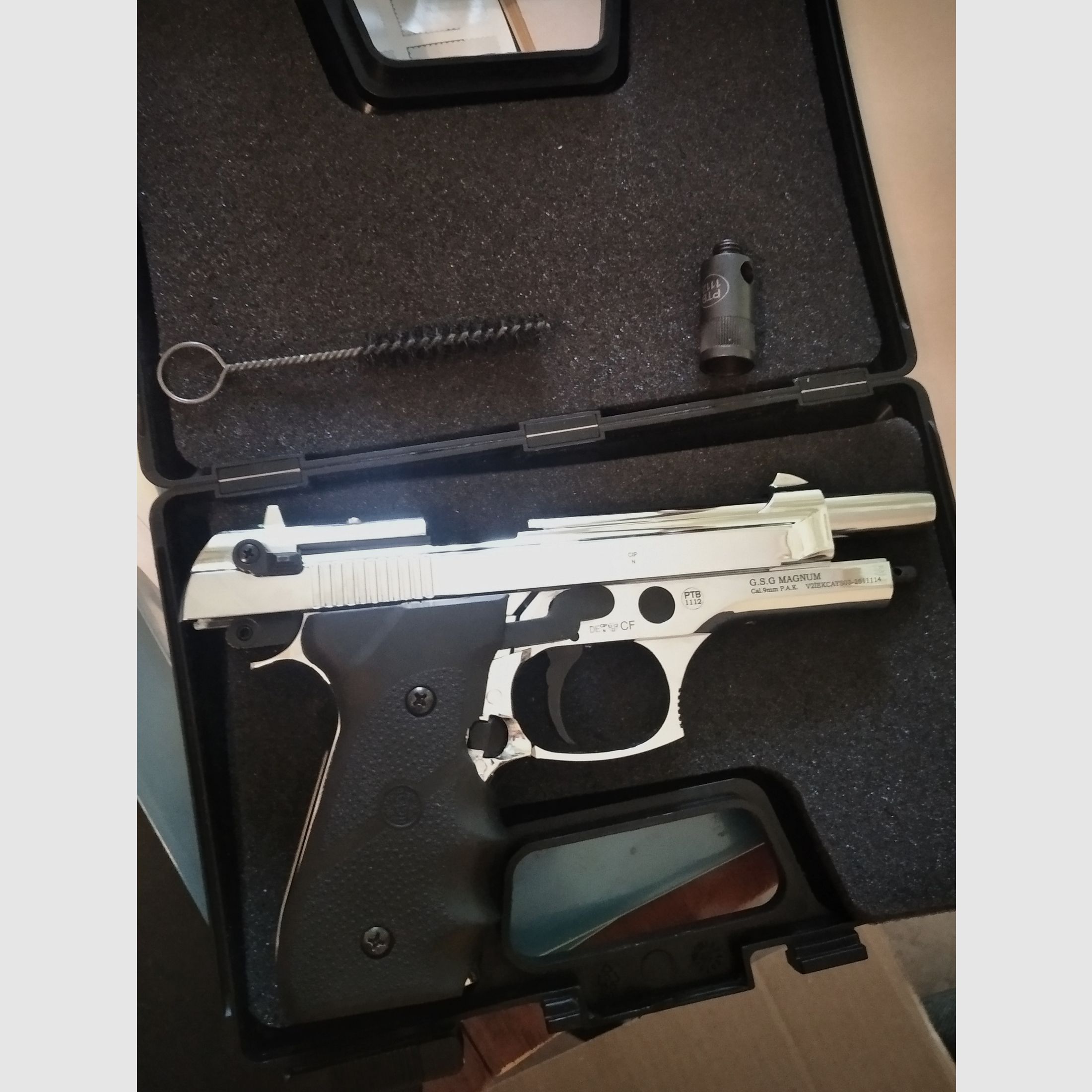 Verchromte Ekol Firat Magnum mit verbessertem Griff 9mm Pak Beretta Mod. 92 Kopie 