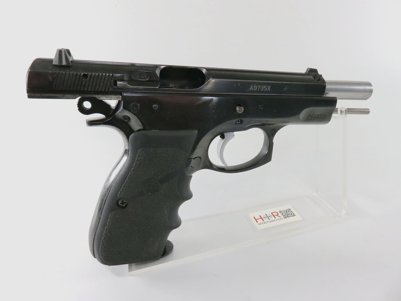 CZ M75 B nel calibro .40 S&W e sistema di cambio 9mm CZ