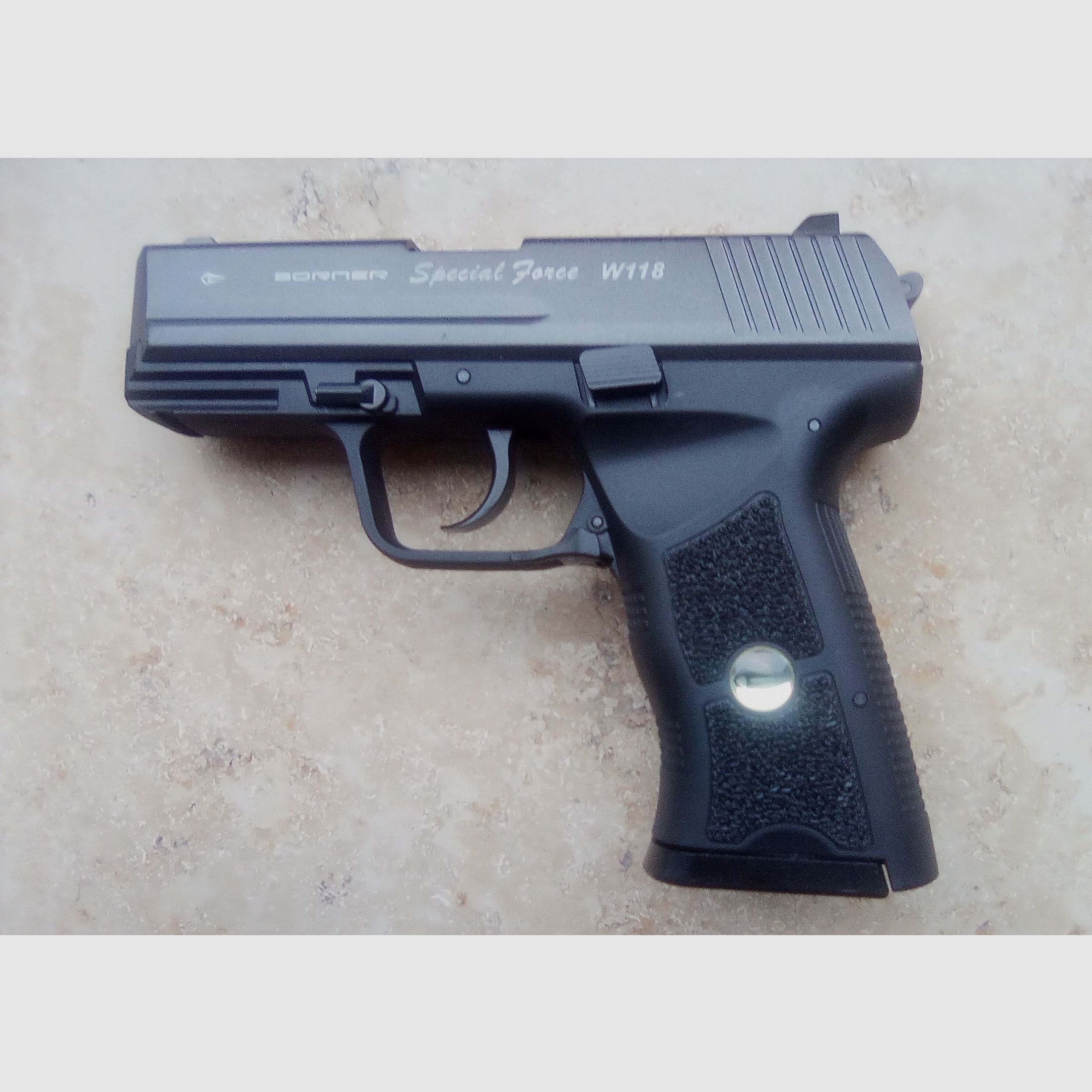 Disolución de colección de pistolas y revólveres CO2