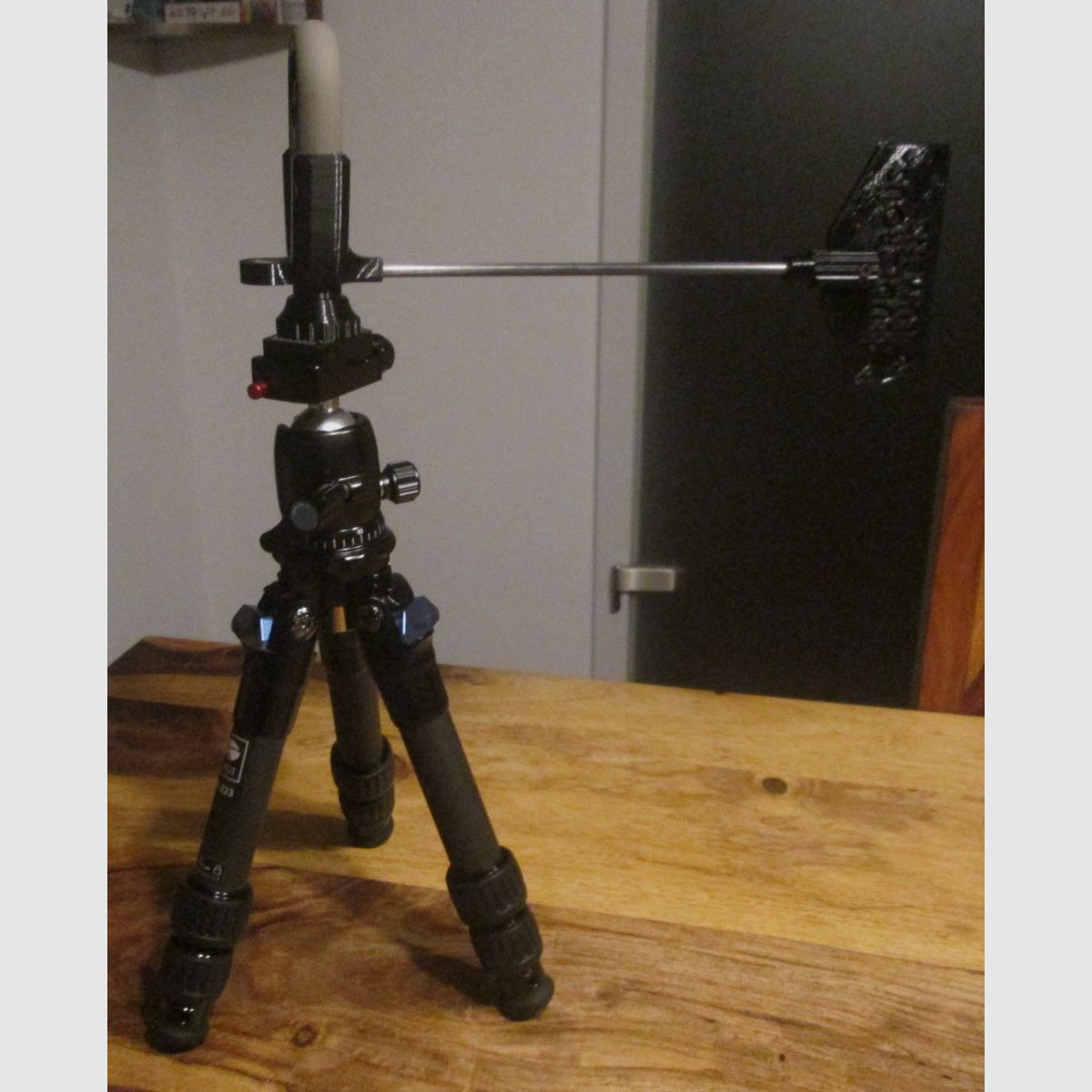 Wiatromierz Weatherflow / Sirui AM-223 węglowy statyw Chairgun Elite