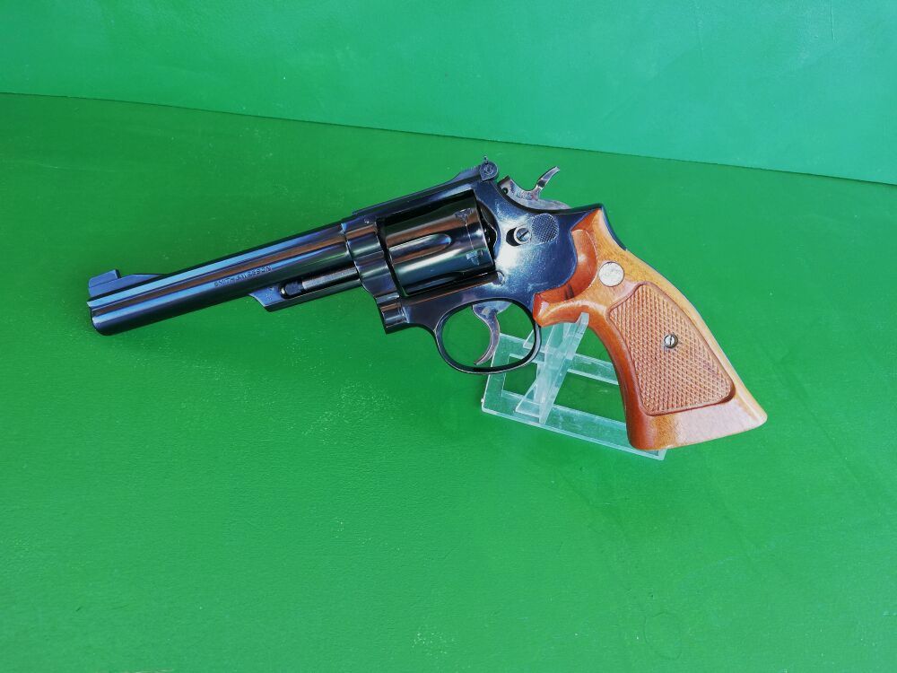 Smith & Wesson