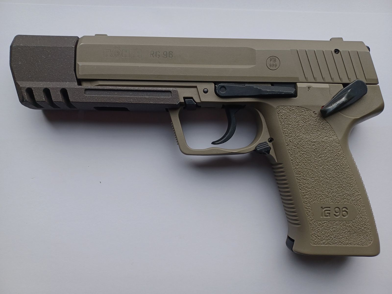 Röhm RG96 ICON GREY cal. 9mm P.A.K.