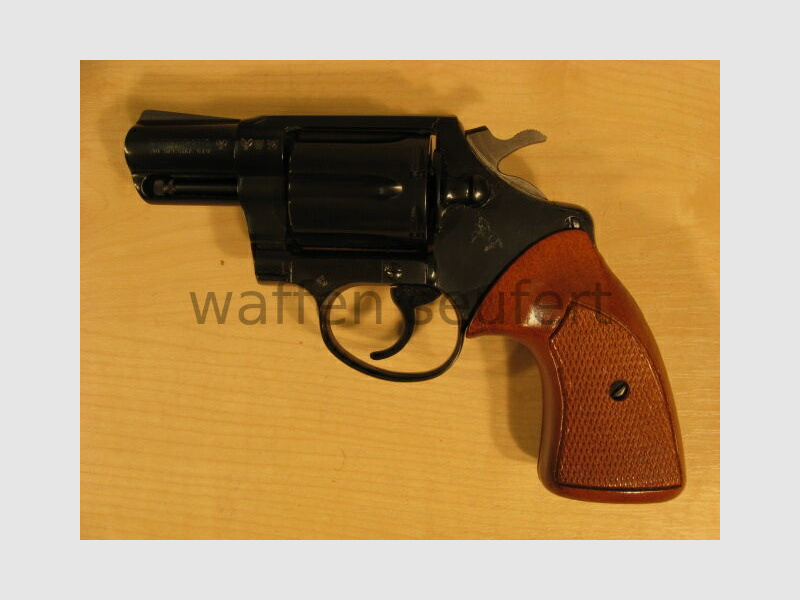 Colt Detective 2 Zoll Lauf mit großen Holzgriffschalen