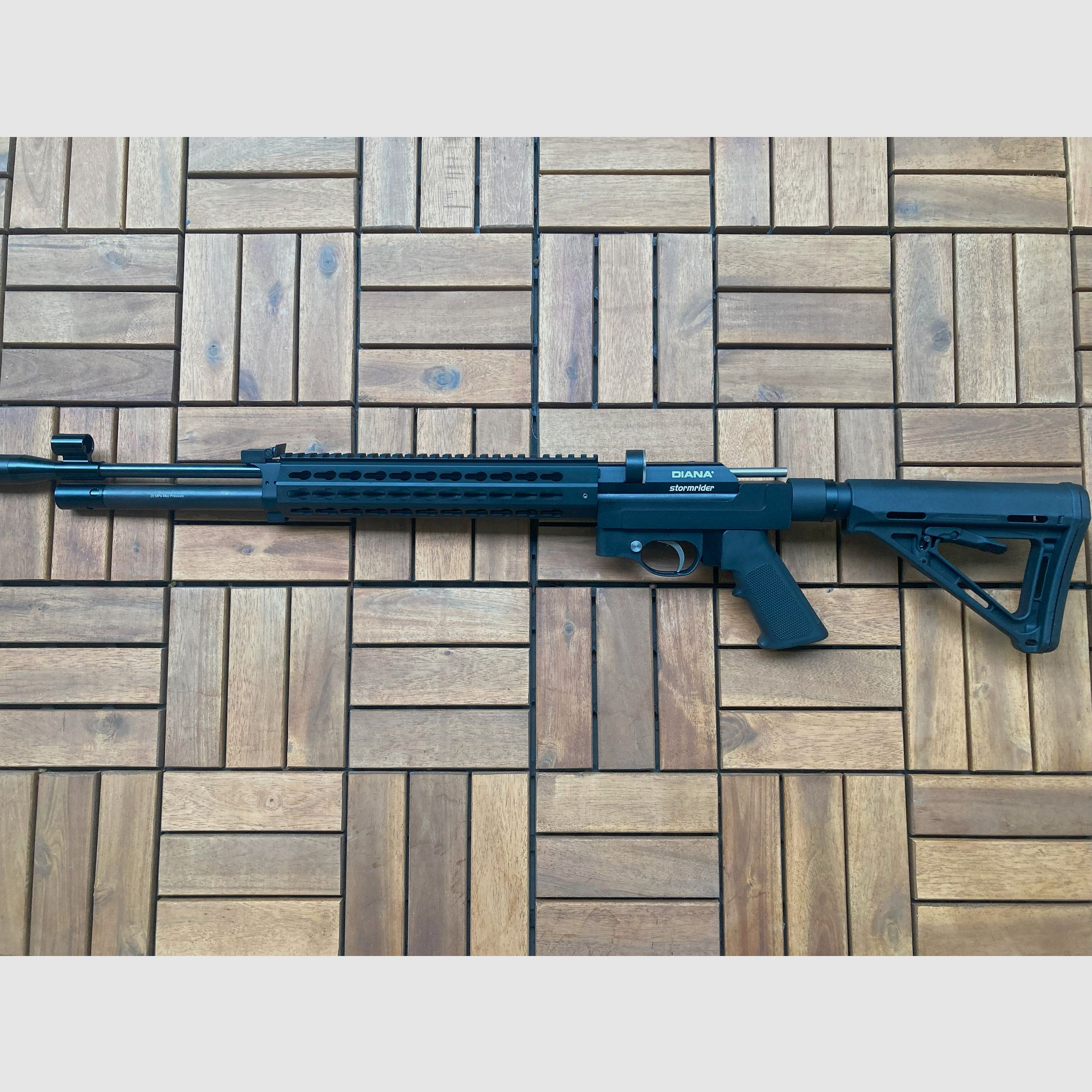 Diana Stormrider Luftgewehr Kaliber 4,5mm neuwertiger Umbau AR15 Stil