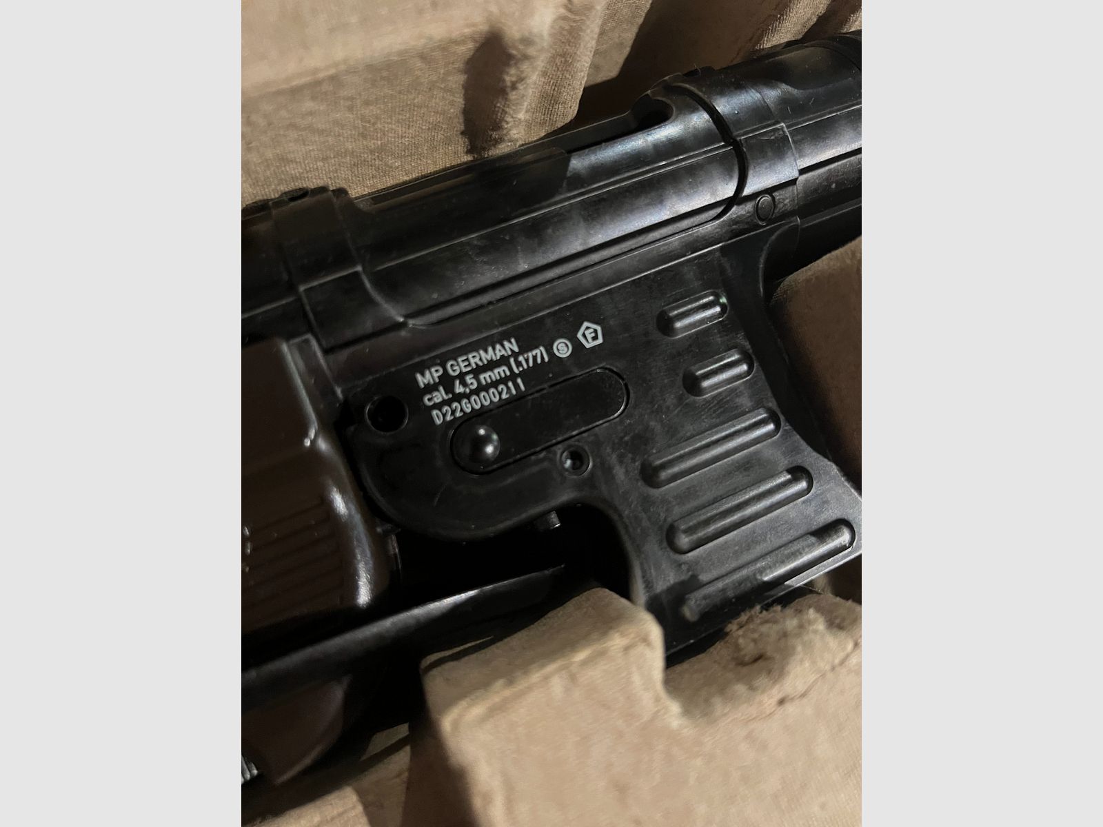 Sprzedam Umarex Mp40 Legends Co2