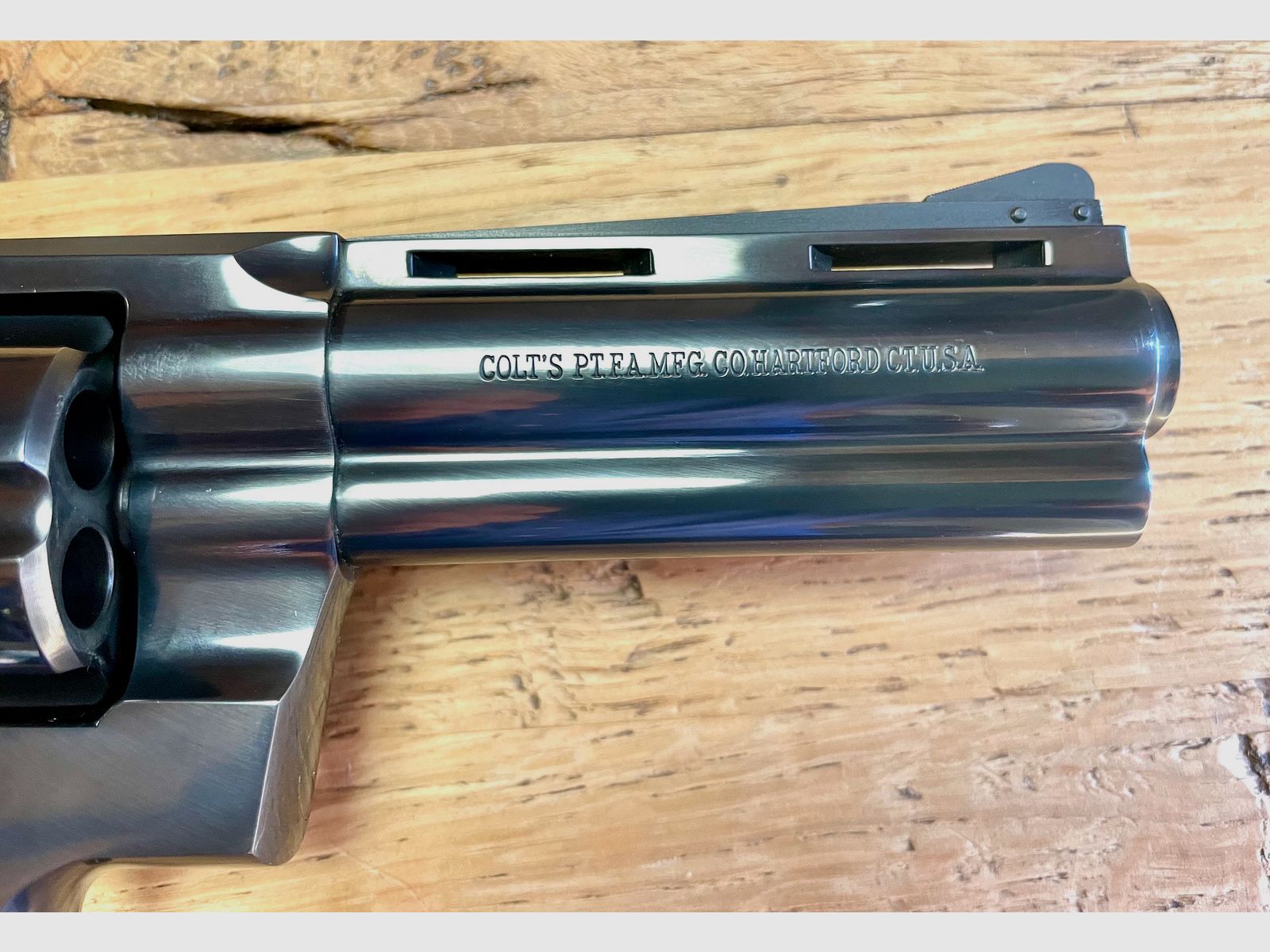 Colt Python .357Mag. CTG-  4" barrel length - Like new