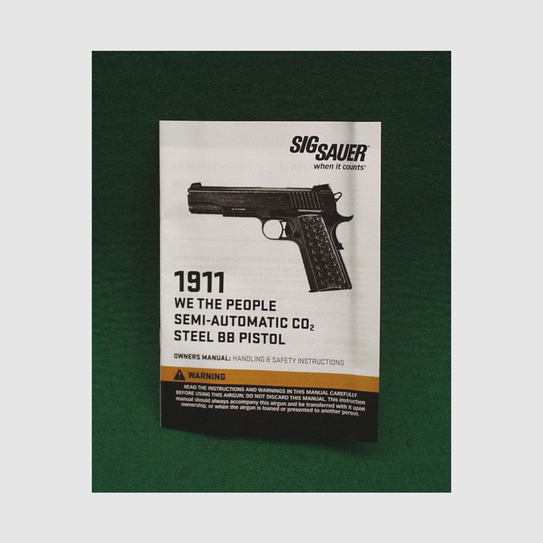 Sig Sauer	 1911 CO2 Pistole, Bild 3 von 4