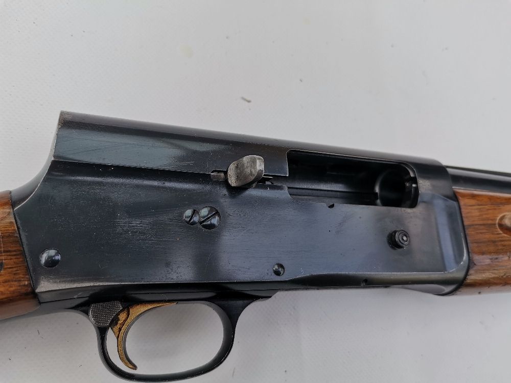 FN/Browning Light Twelve fucile semiautomatico, caricatore da 5 colpi, calibro 12/70, versione di lusso