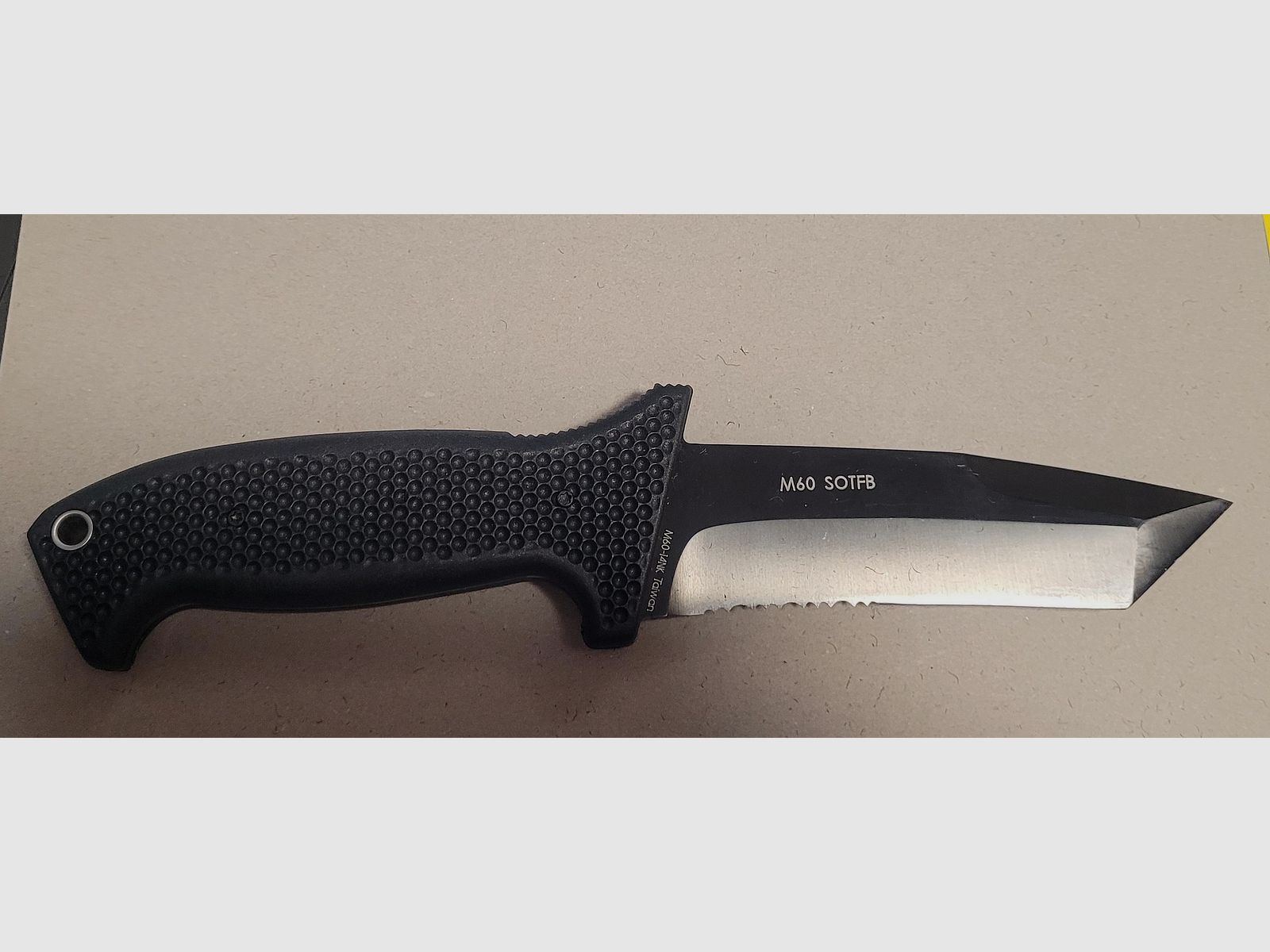 Paket Messer von CRKT, Greifs, Nedfoss