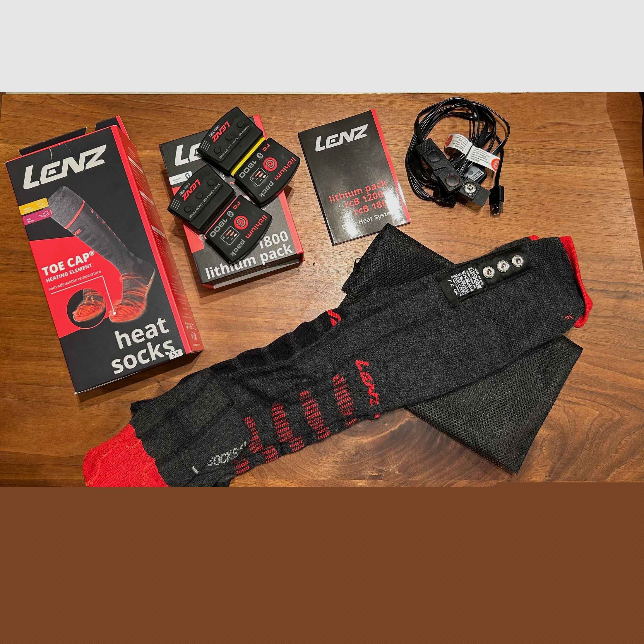 Lenz Heat Socks 5.1 with Battery Pack rcB Lithium 1800