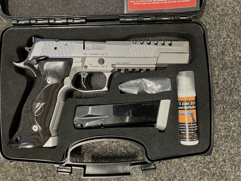 Sig Sauer X6 P226 Club 30 mit Wechselsystem 9mm Luger