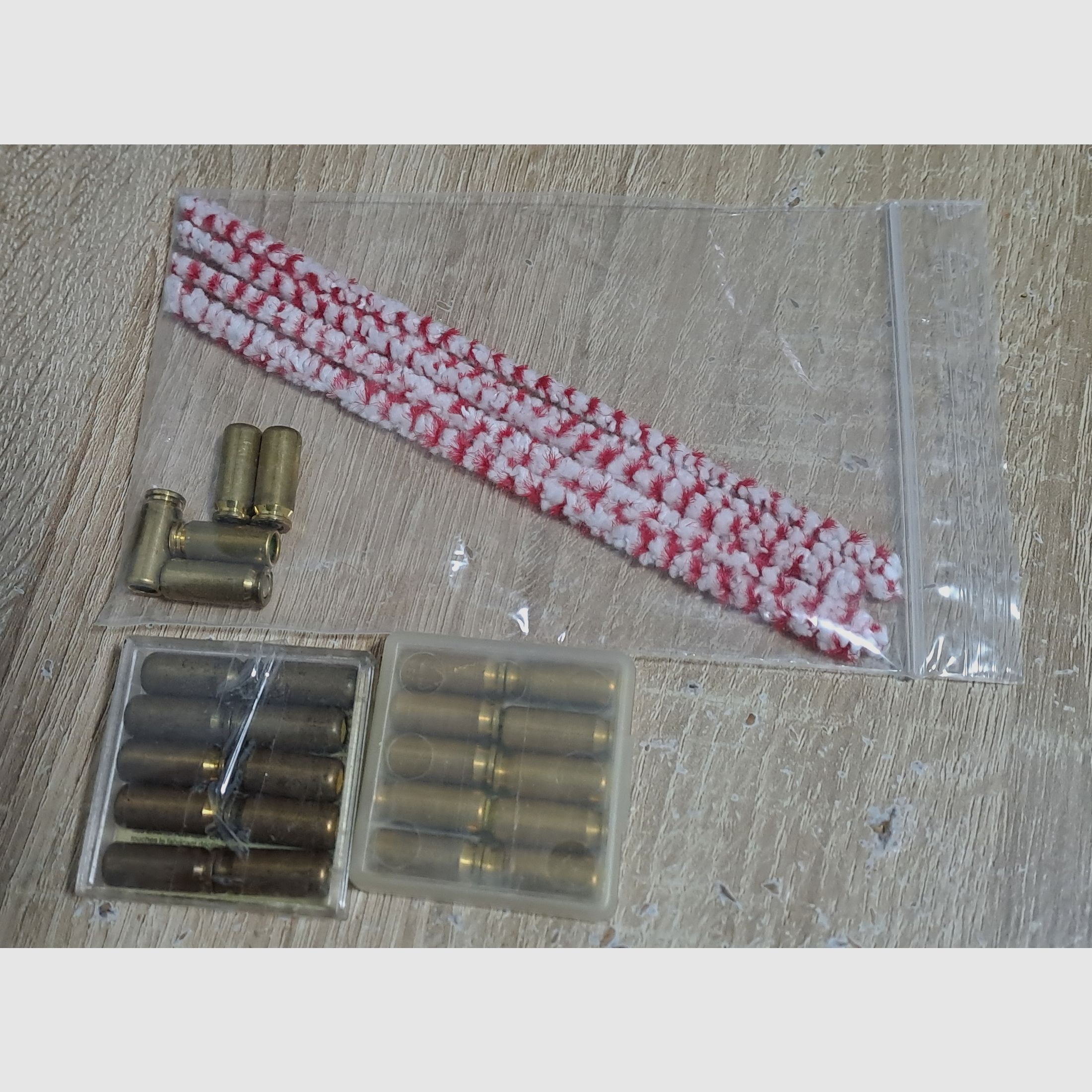 Gas cartridges in cal. 8 mm blank