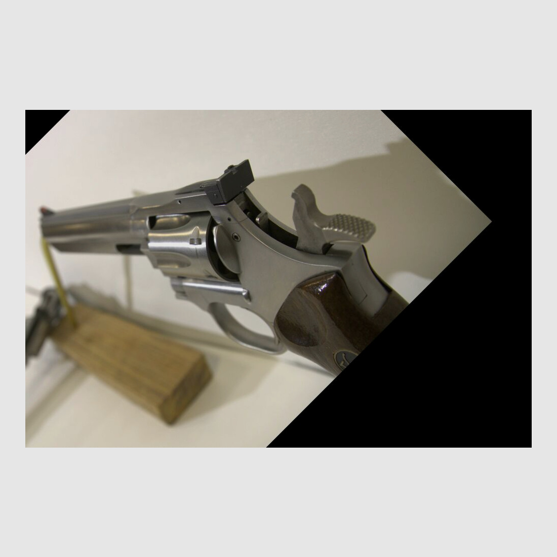 Dan Wesson FB 715 .357Mag