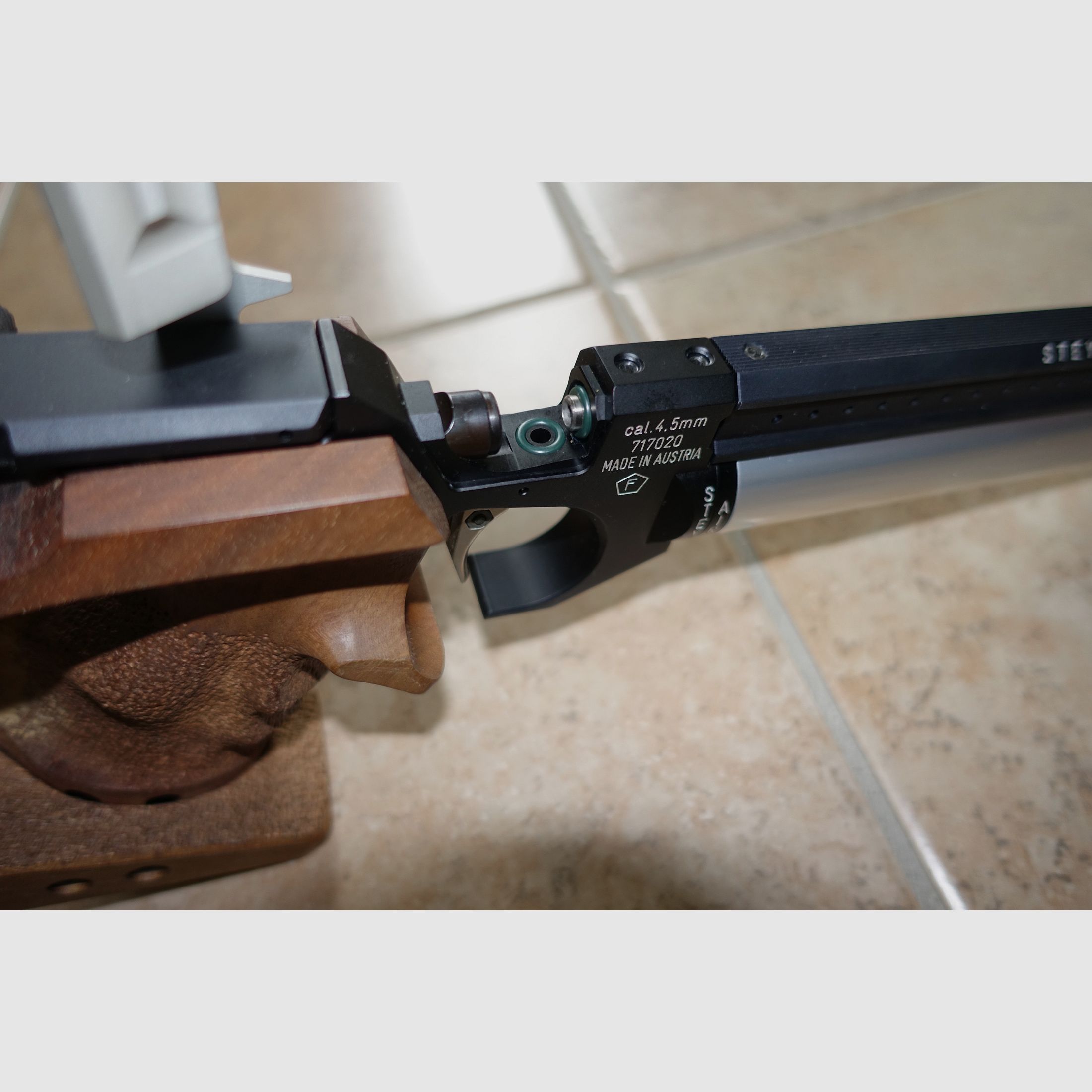 Steyr LP Pressluft Matchpistole im Top-Zustand mit neuer Kartusche + Koffer