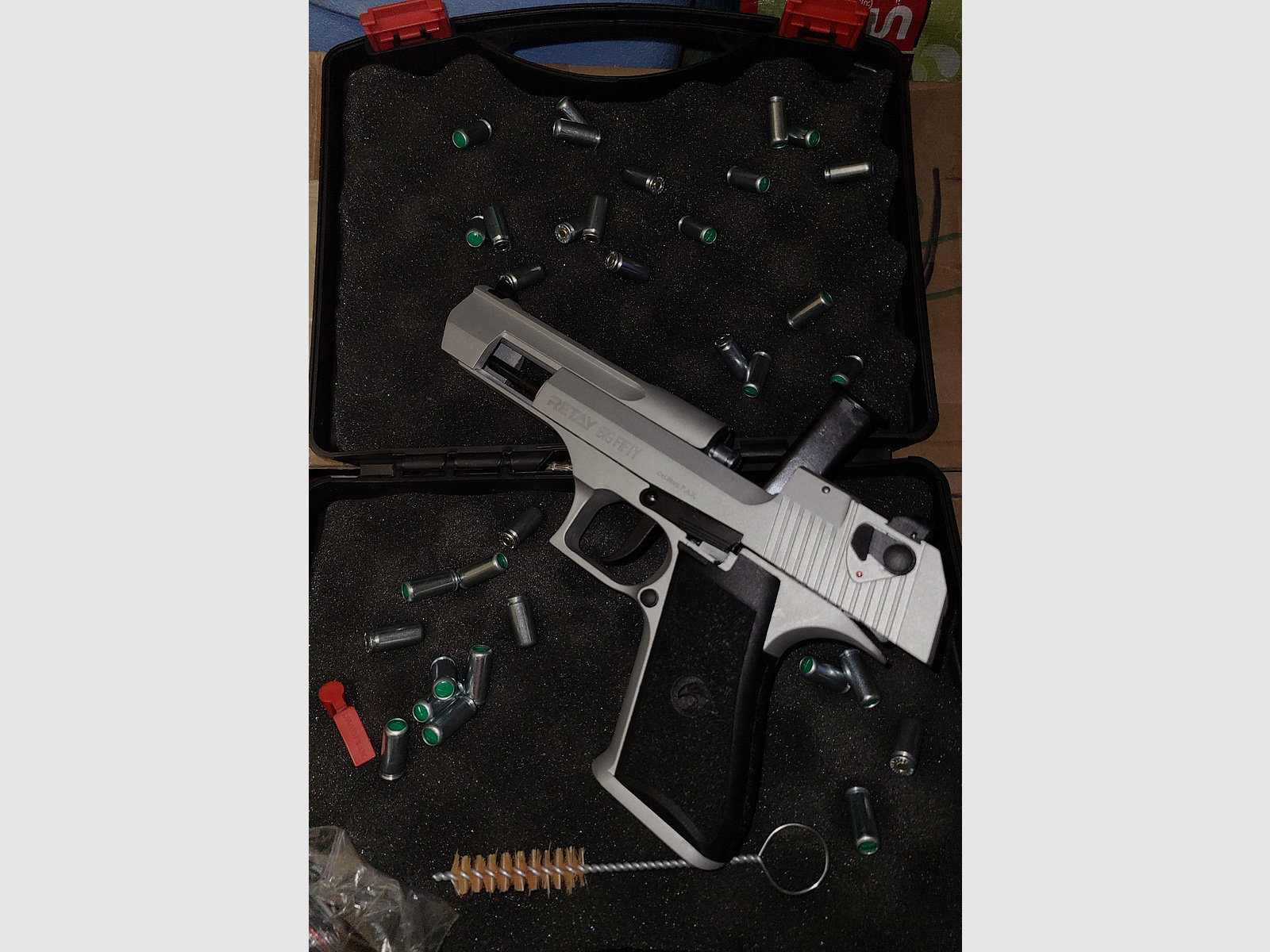 RETAY BIG FIFTY / VERCHROMT SILBER / mit Zubehör 3 MAGAZINE / mit OVP / cal. 9mm P.A.K. / PTB 1074 / SCHRECKSCHUSS GAS PISTOLE / SILVESTER / SELBSTVERTEIDIGUNG / NEUWERTIG