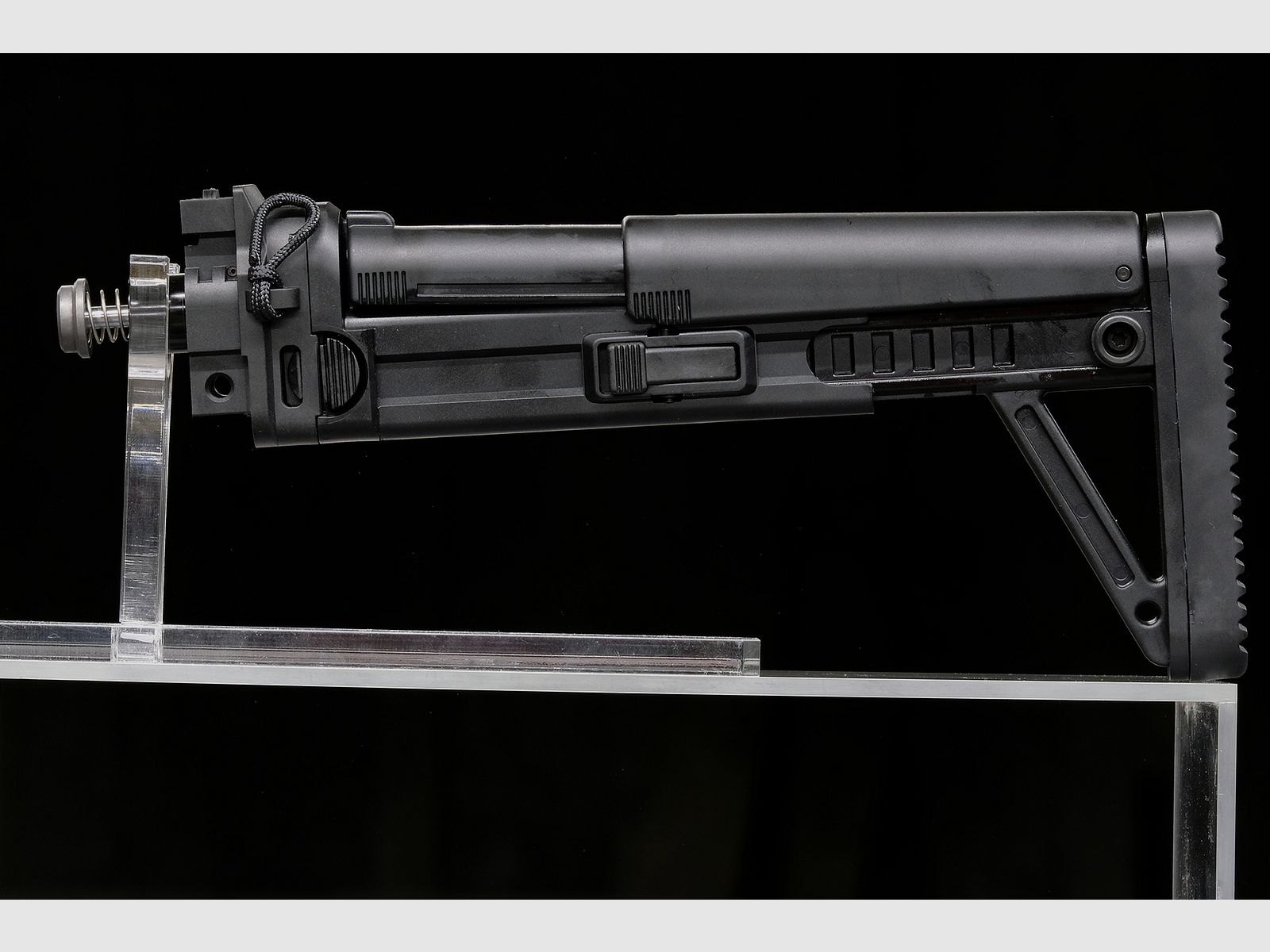 B&T APC9 Schub-Klappschaft, Bild 3 von 4
