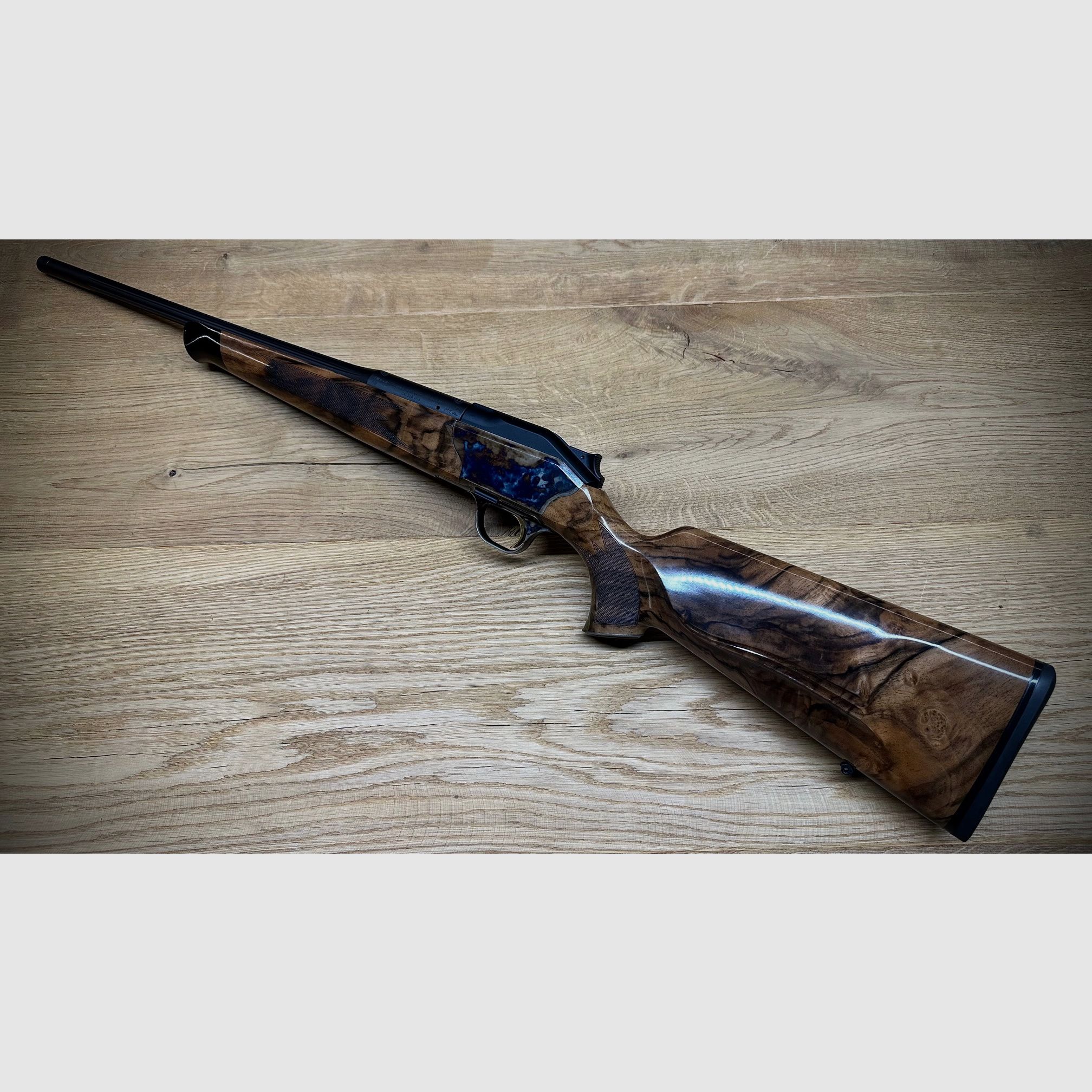 Blaser R8 mit Bunthärtung / HK7 / Stahlsystemkasten&Abzug / stan. Verschluss TRAUMWAFFE, Bild 5 von 8