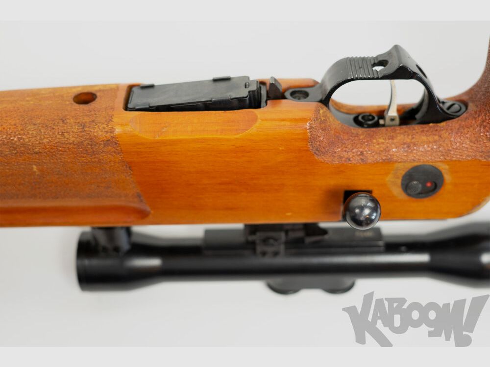 SSG 82 VEB Fábrica de Armas para Vehículos y Caza Ernst Thälmann Suhl Rifle de Francotirador Original de la RDA SSG 82 con Zeiss Jena ZF4 - Objeto de Colección Raro