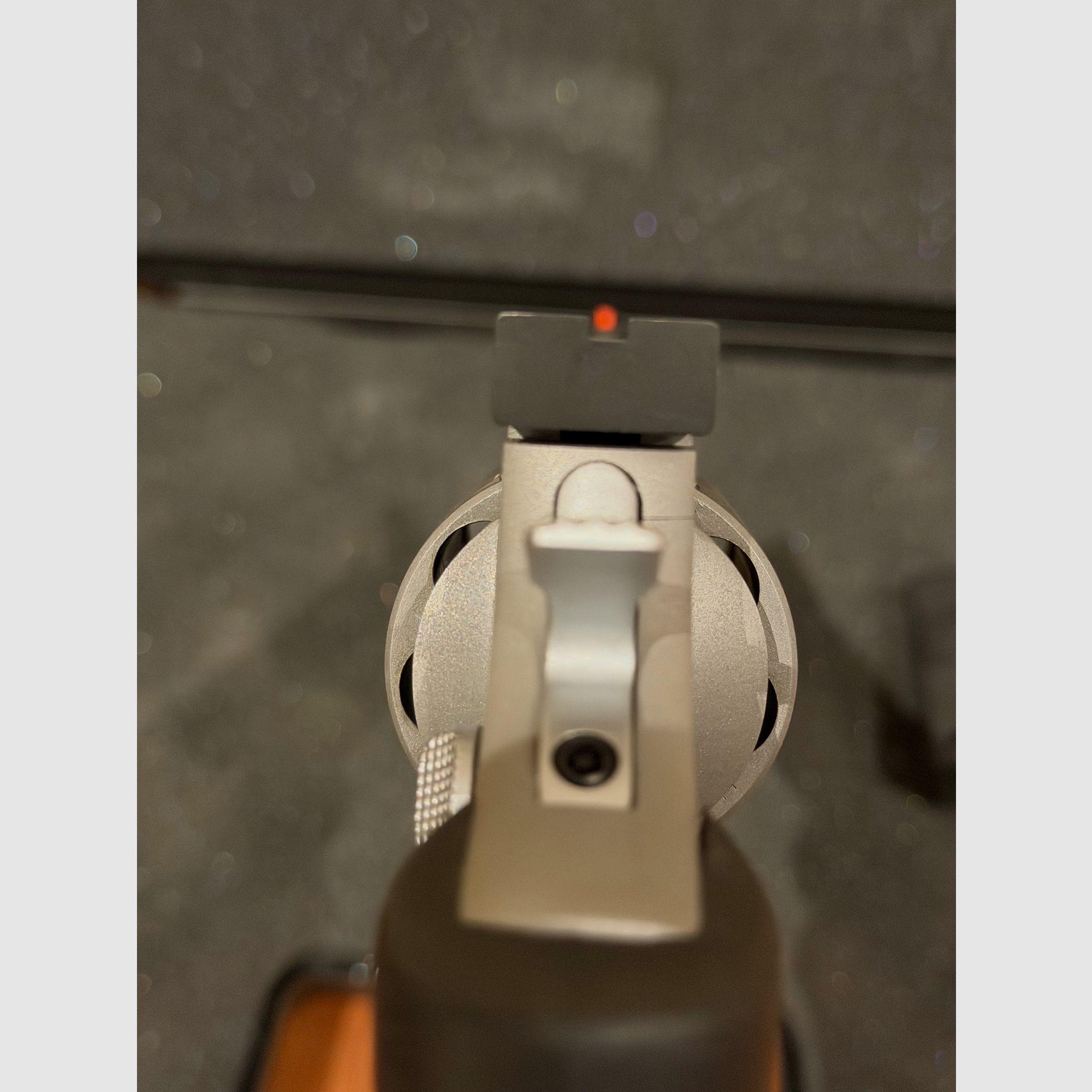 TAURUS TRACKER 627 4“ m. Komp. nuevo - no disparado con accesorios