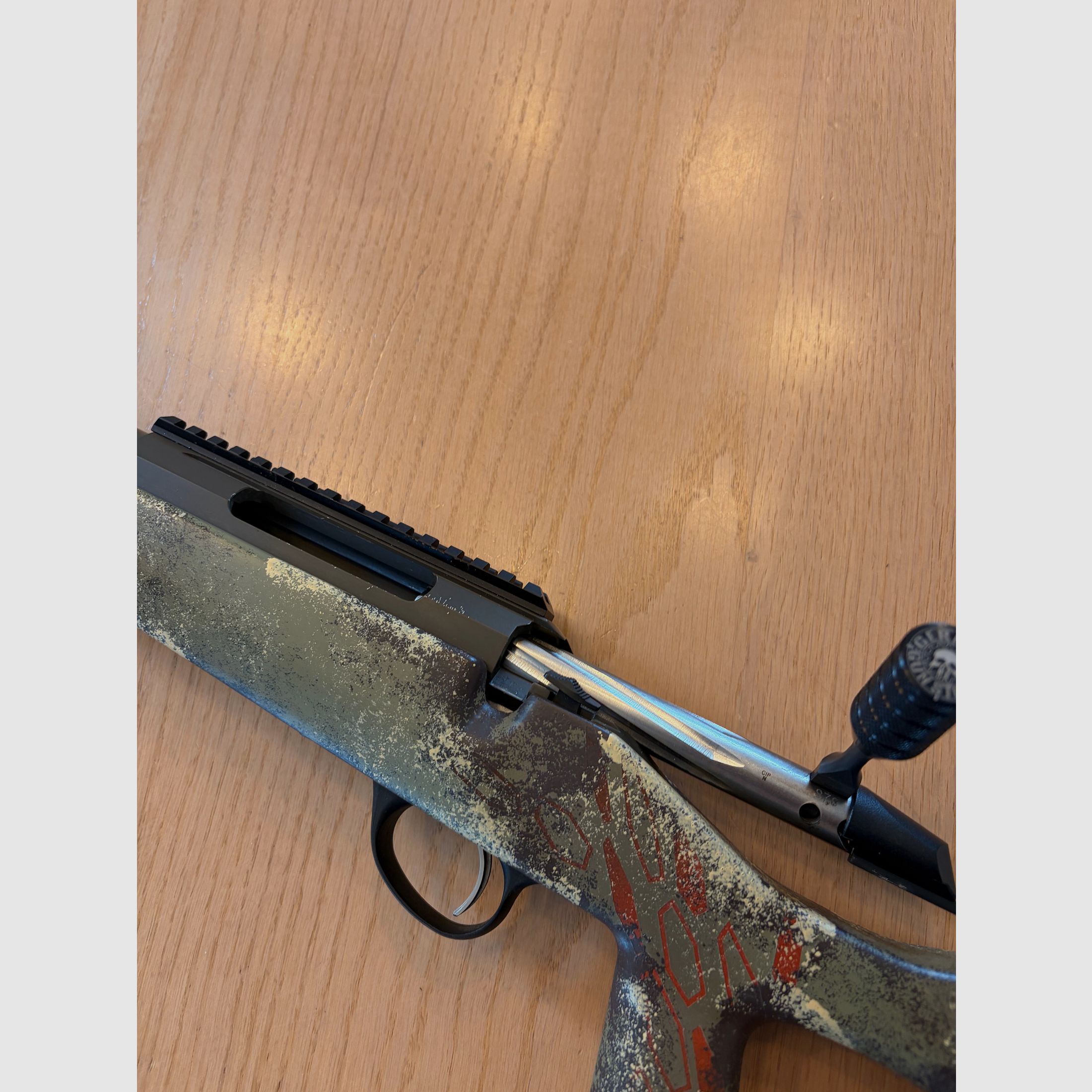 GGS Custom Tikka T3 Varmint Stainless – .22-250 Rem. – versión zurda – GGS Predator stock