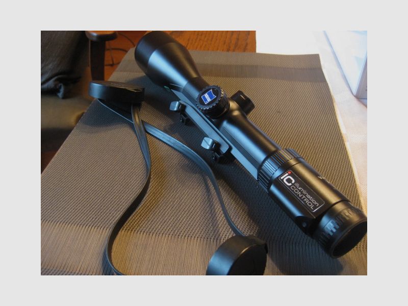 TOP  Generation-II  ZEISS VICTORY Varipoint M 3-12x56 iC T* mit Absehen-60 und originaler Blaser-Sattelmontage ! Ähnlich HT -V4-V6-V8-Z6-Z8-Swarovski-LEICA-S&B-IOR-R93-R8-D99-BD14-K95