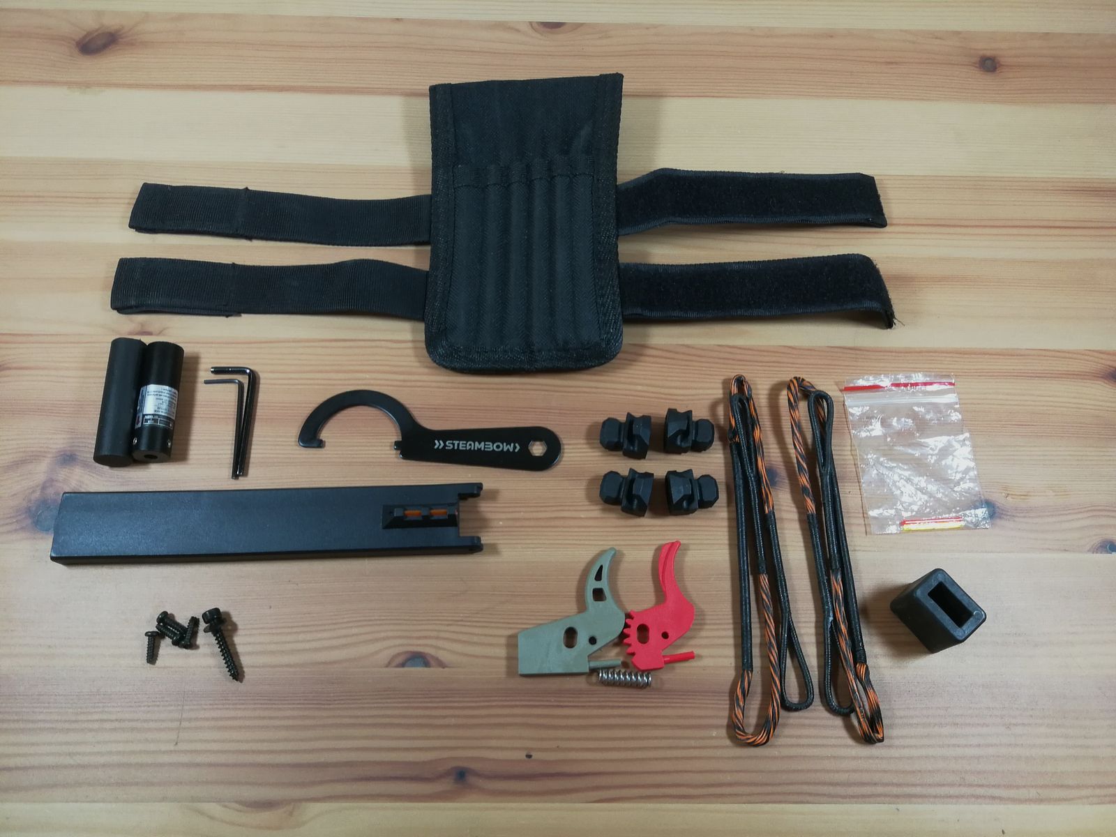 STEAMBOW AR-6 STINGER 2 AVEC BEAUCOUP D'ACCESSOIRES, POINT ROUGE, KIT DE COULEUR SABLE, BIPIED, CULASSE PLIANTE.