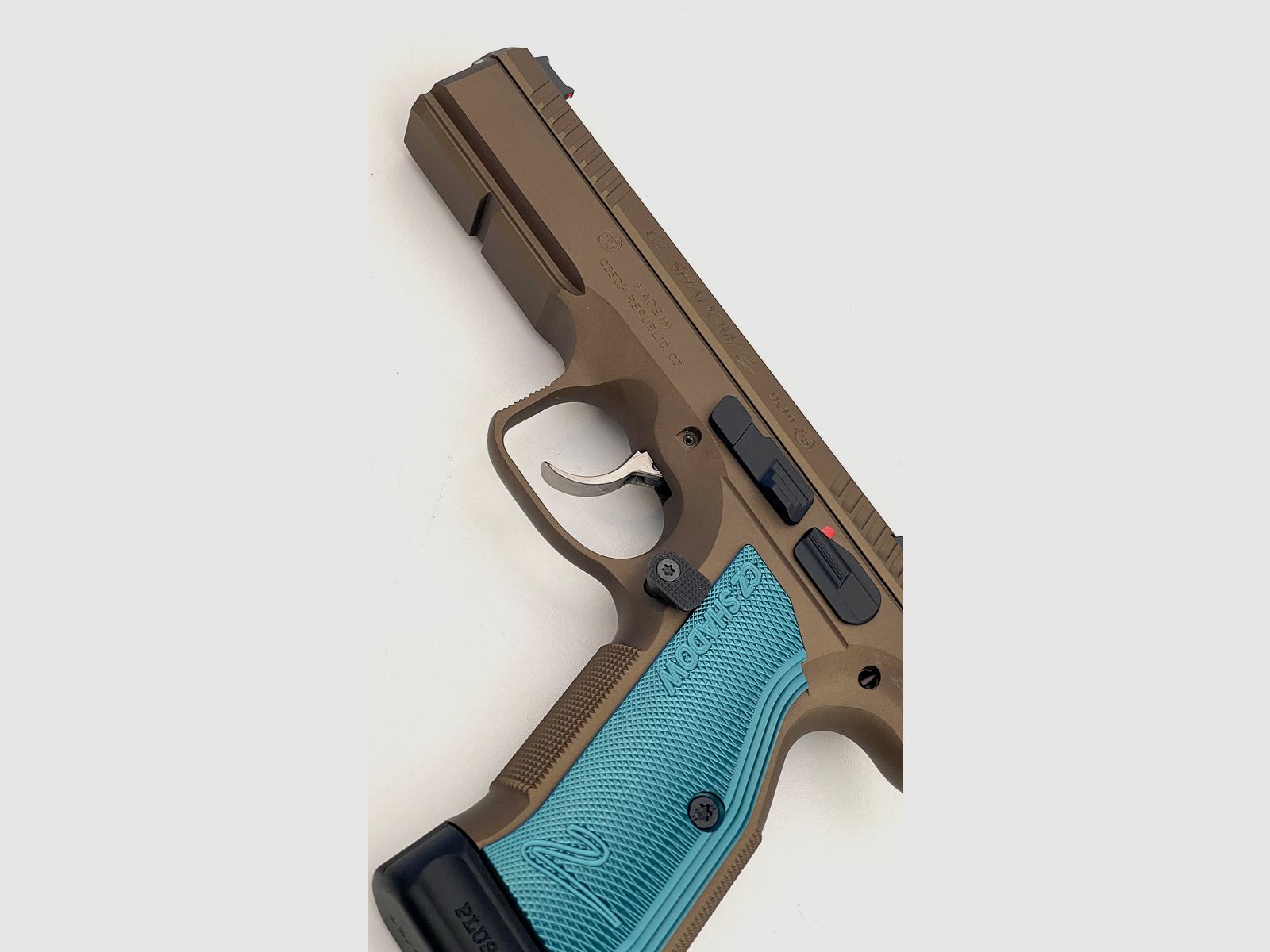 CZ SHADOW 2  in Burnt Bronze NEU  9mmLuger