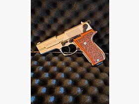 ⚠️ Attention collectors of Walther firearms - display piece - Walther P88 Compact with wooden grips & decorations in the wooden grips, visually & functionally impeccable top condition as well as only one magazine fired for testing!! PTB - 764